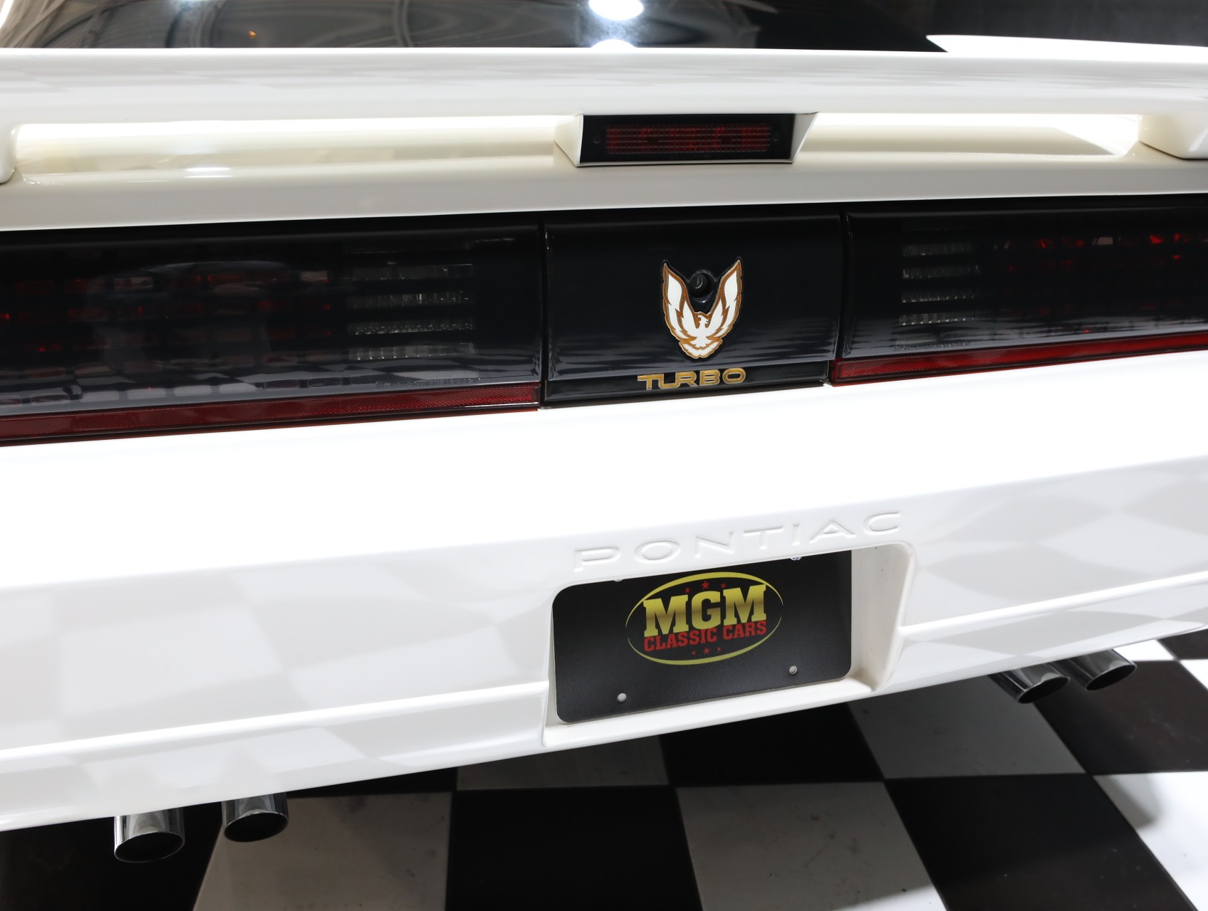 1989 Pontiac Firebird 32