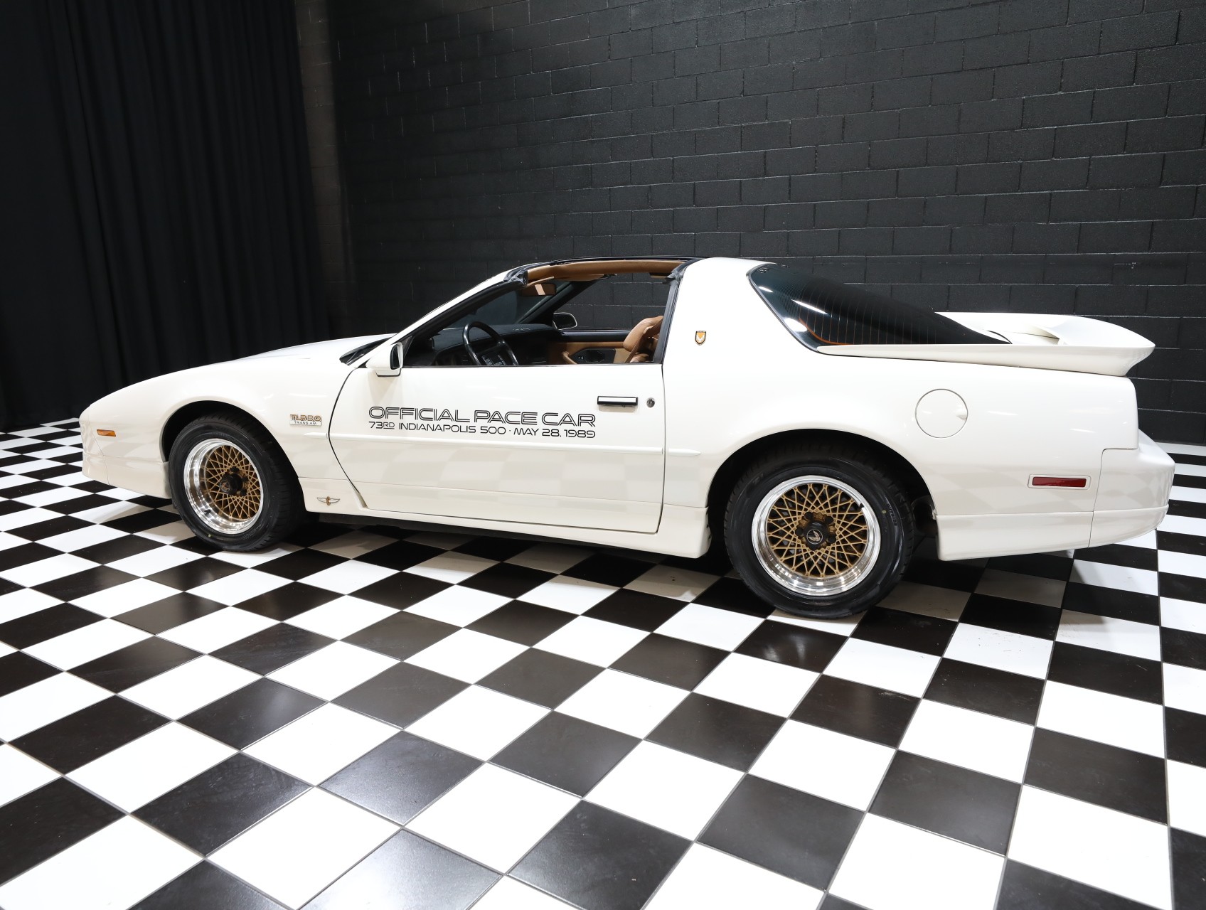 1989 Pontiac Firebird 36