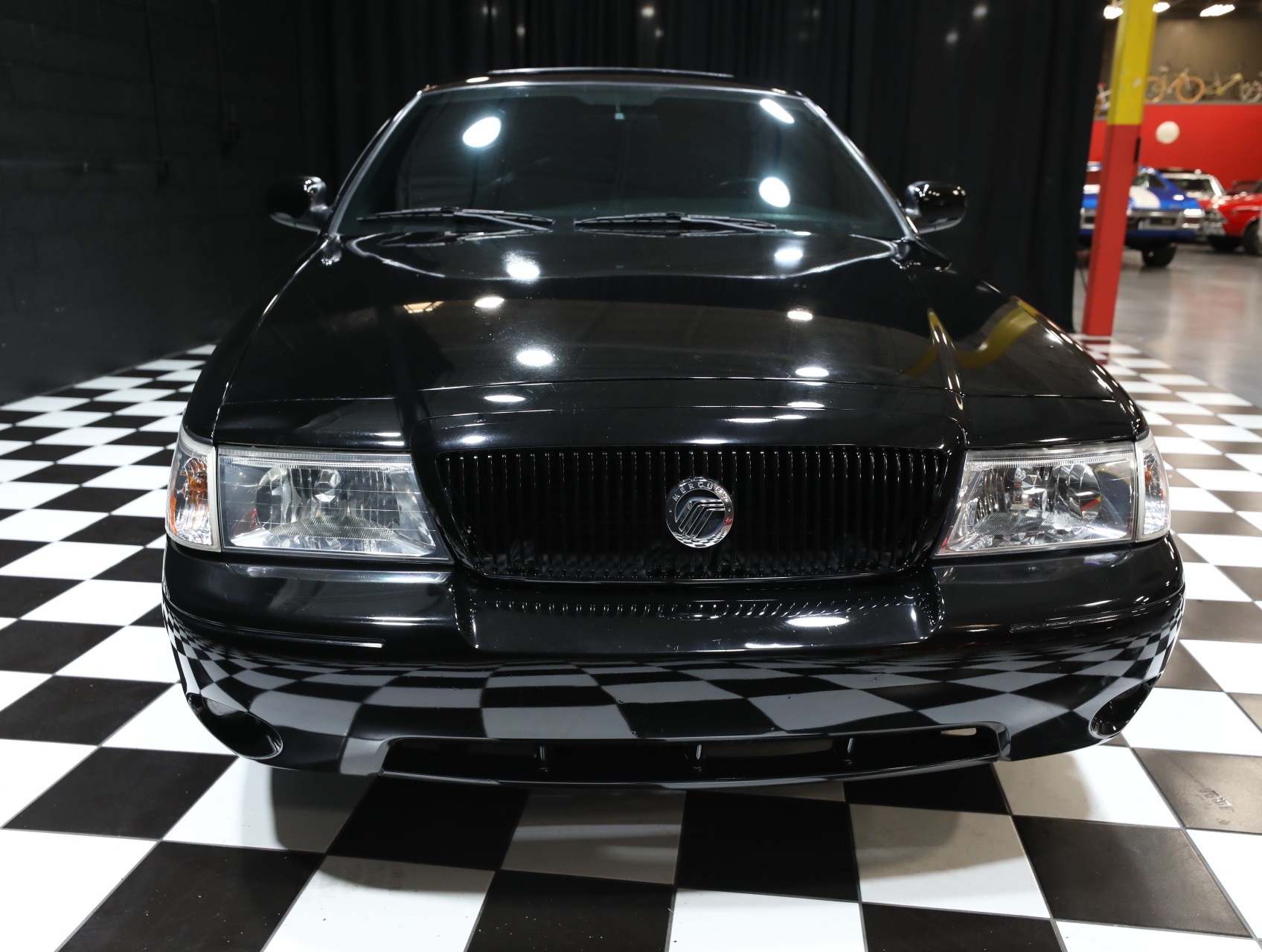 2004 Mercury Marauder 10