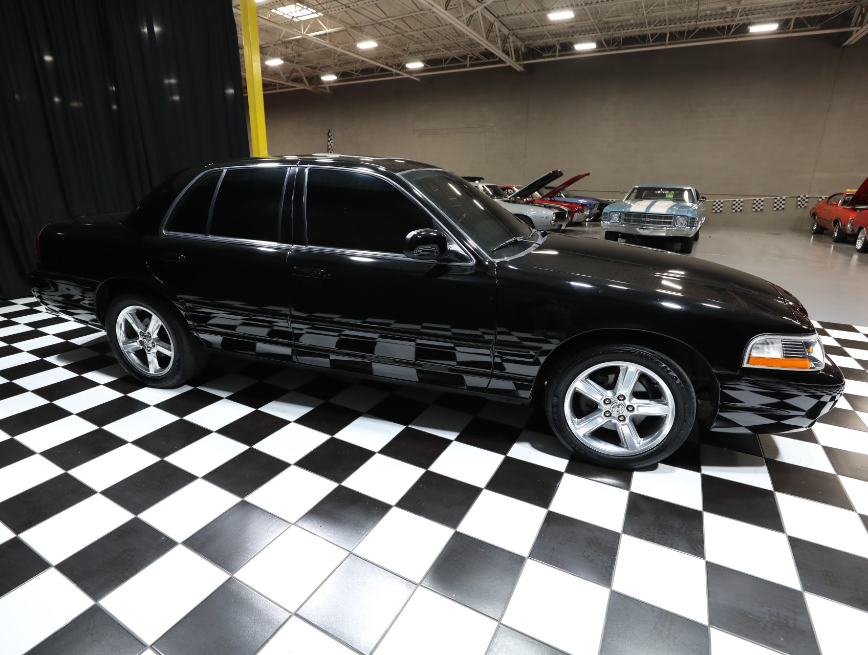 2004 Mercury Marauder 15