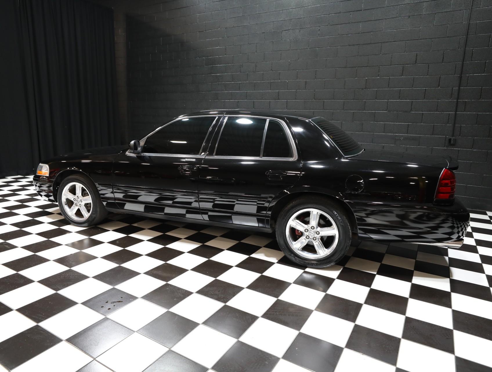 2004 Mercury Marauder 23