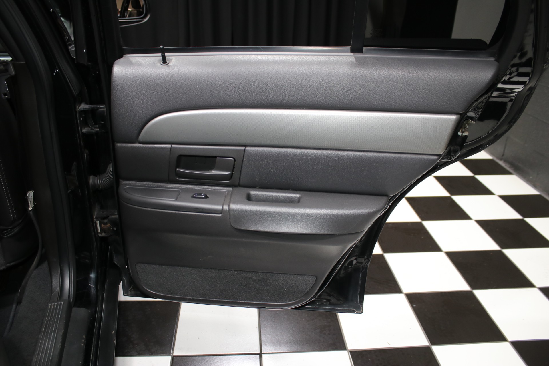 2004 Mercury Marauder 34