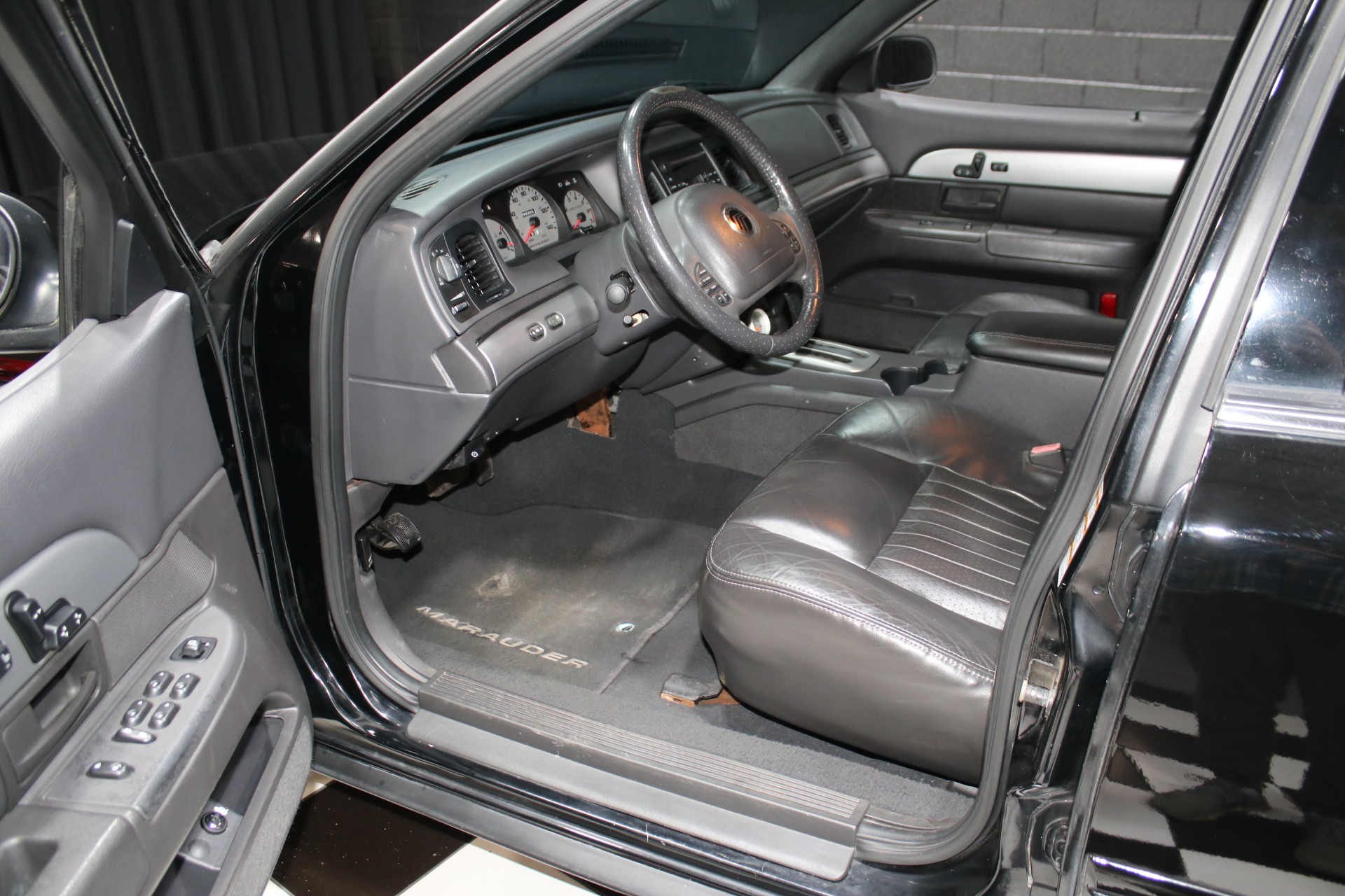 2004 Mercury Marauder 3