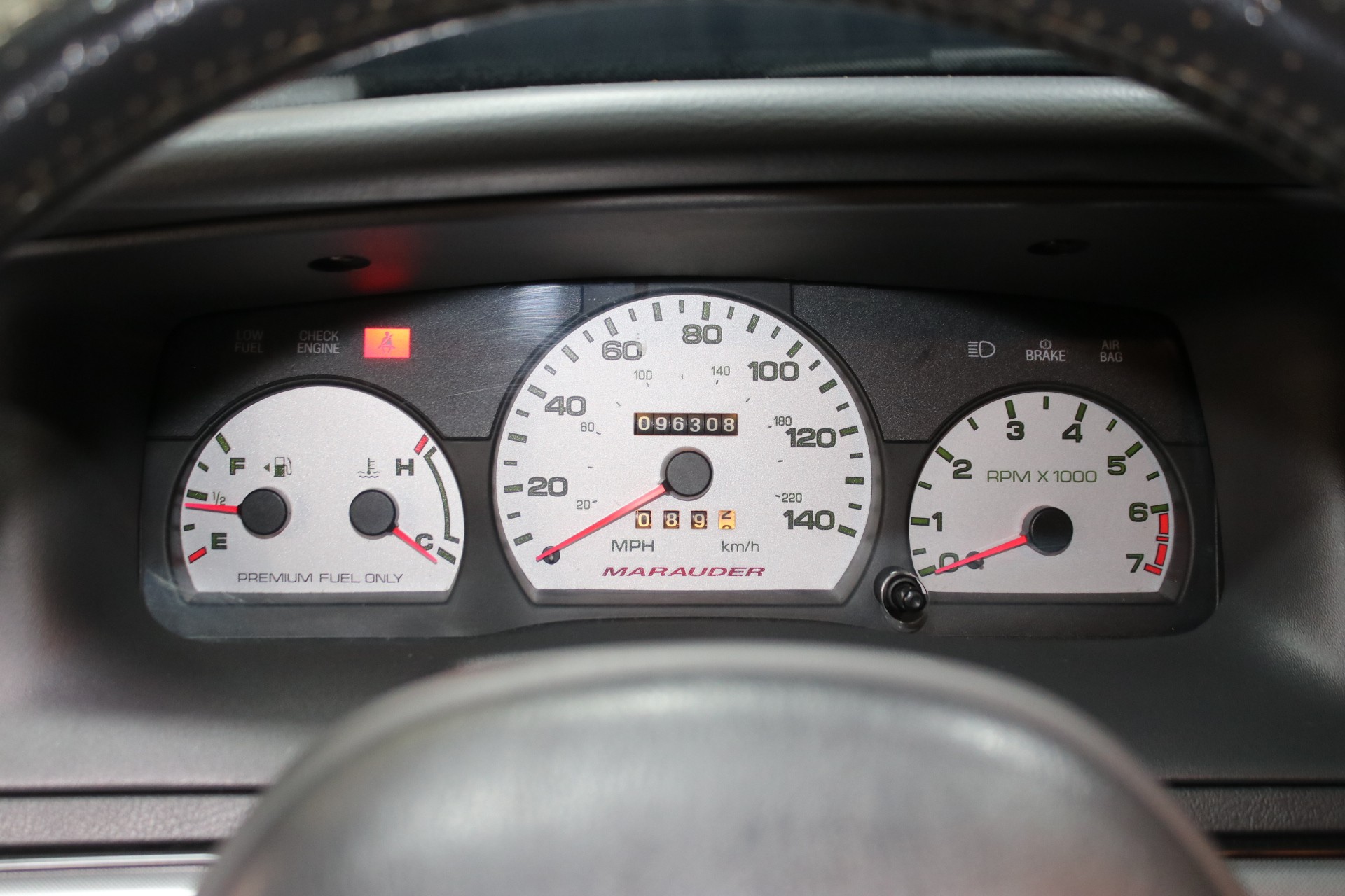 2004 Mercury Marauder 54