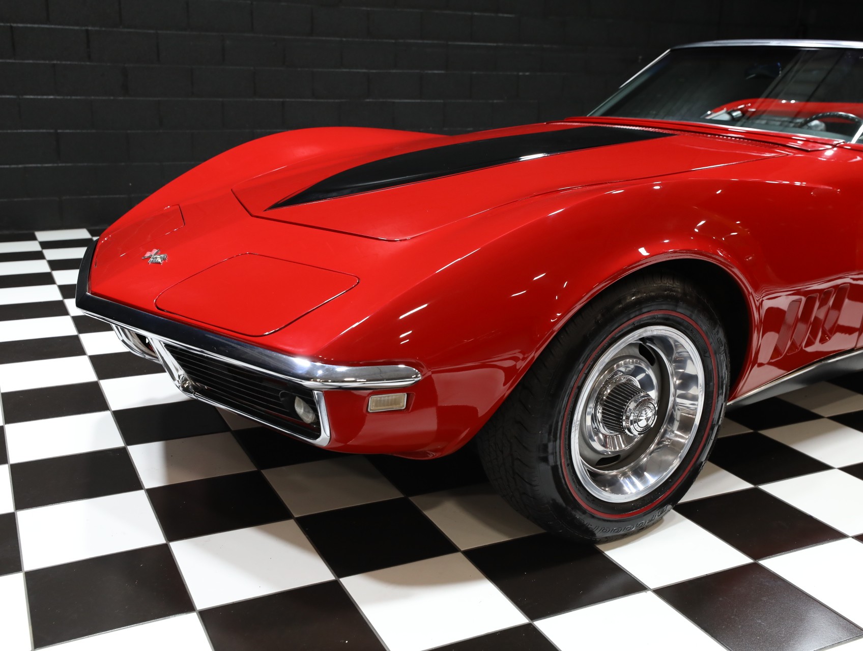 1968 Chevrolet Corvette 12