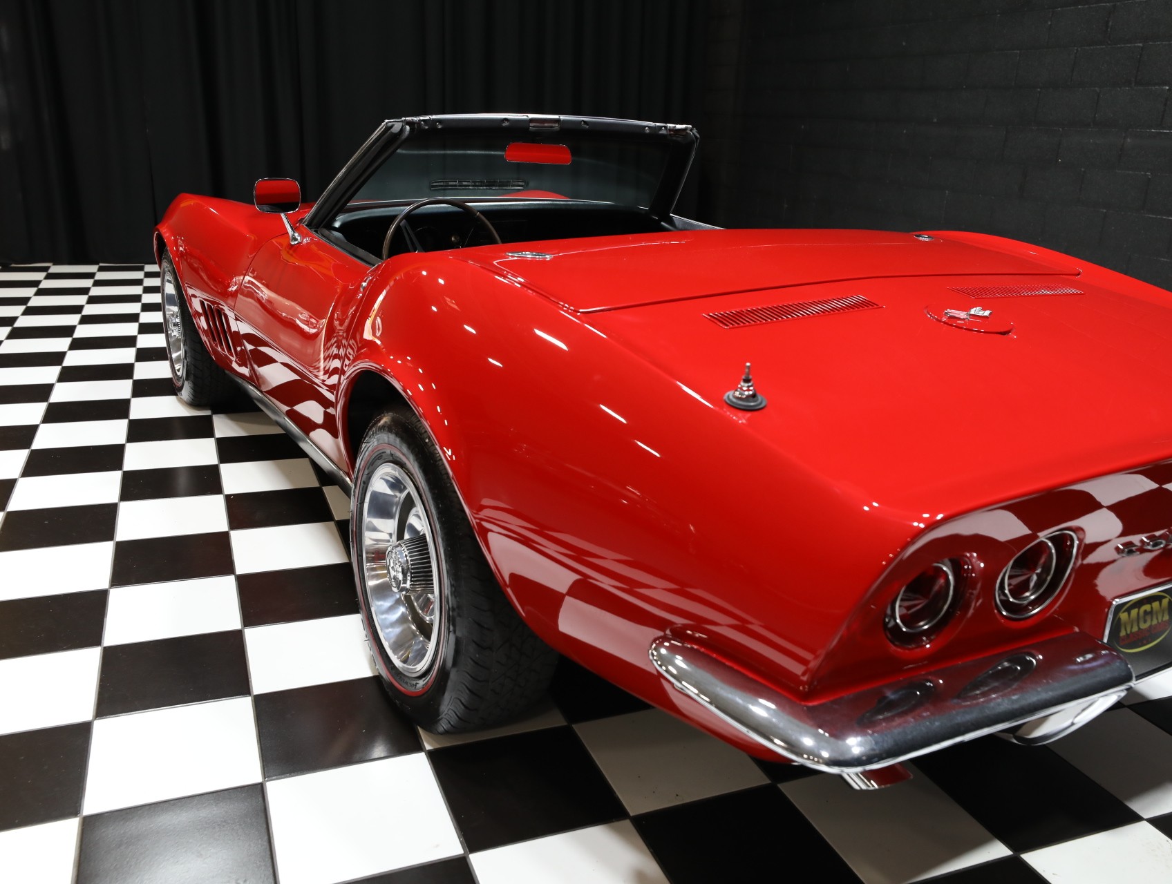 1968 Chevrolet Corvette 33