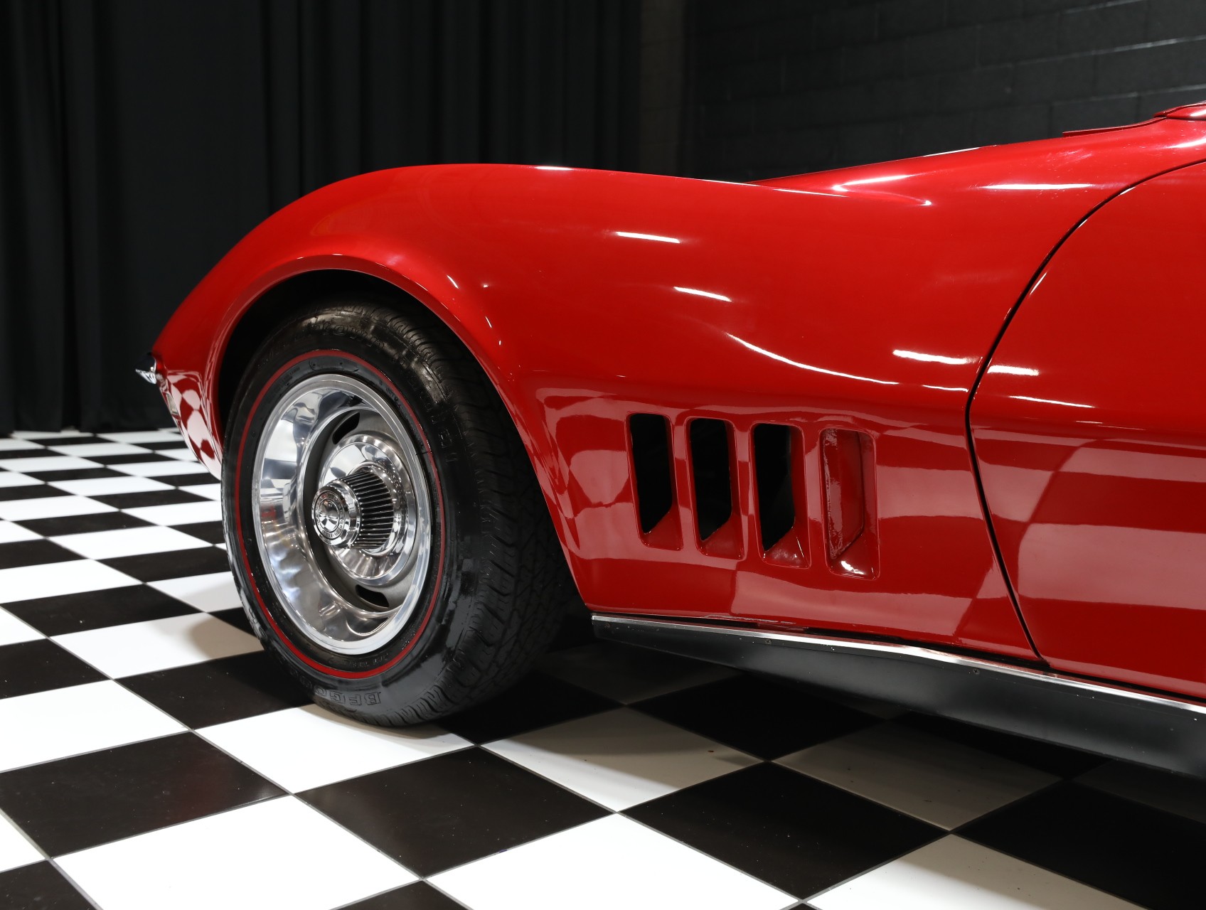 1968 Chevrolet Corvette 36