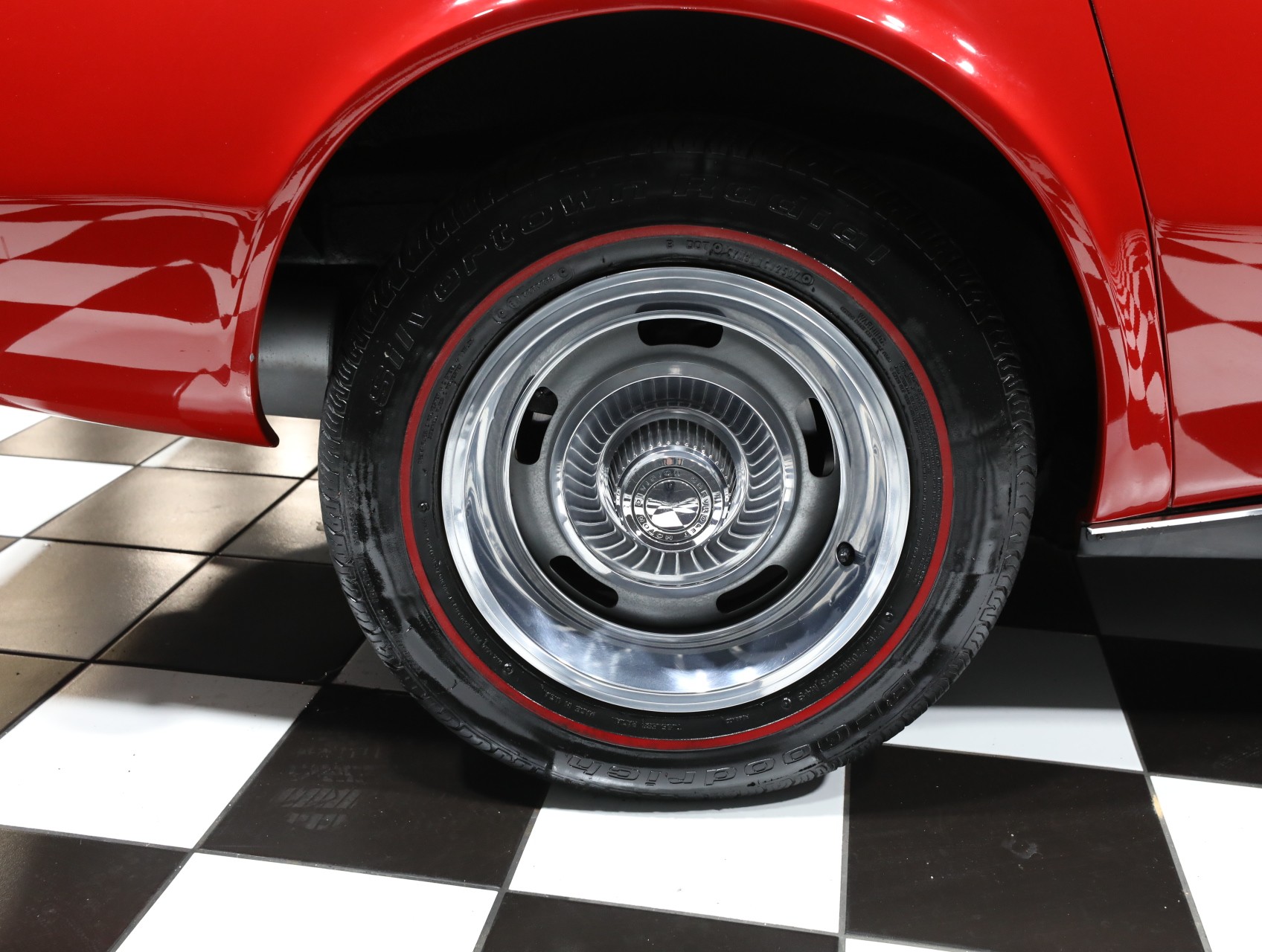 1968 Chevrolet Corvette 41
