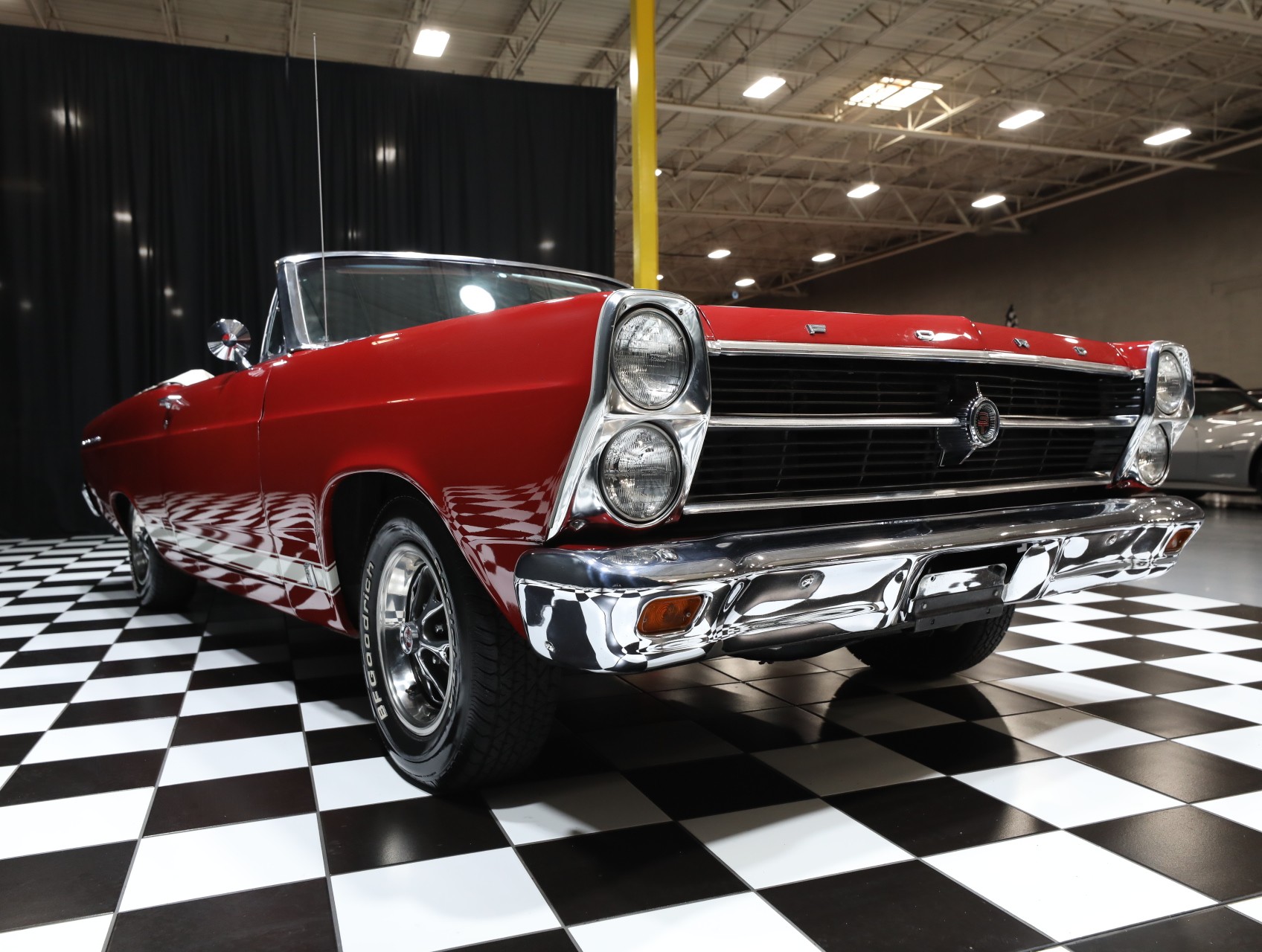 1966 Ford Fairlane 22