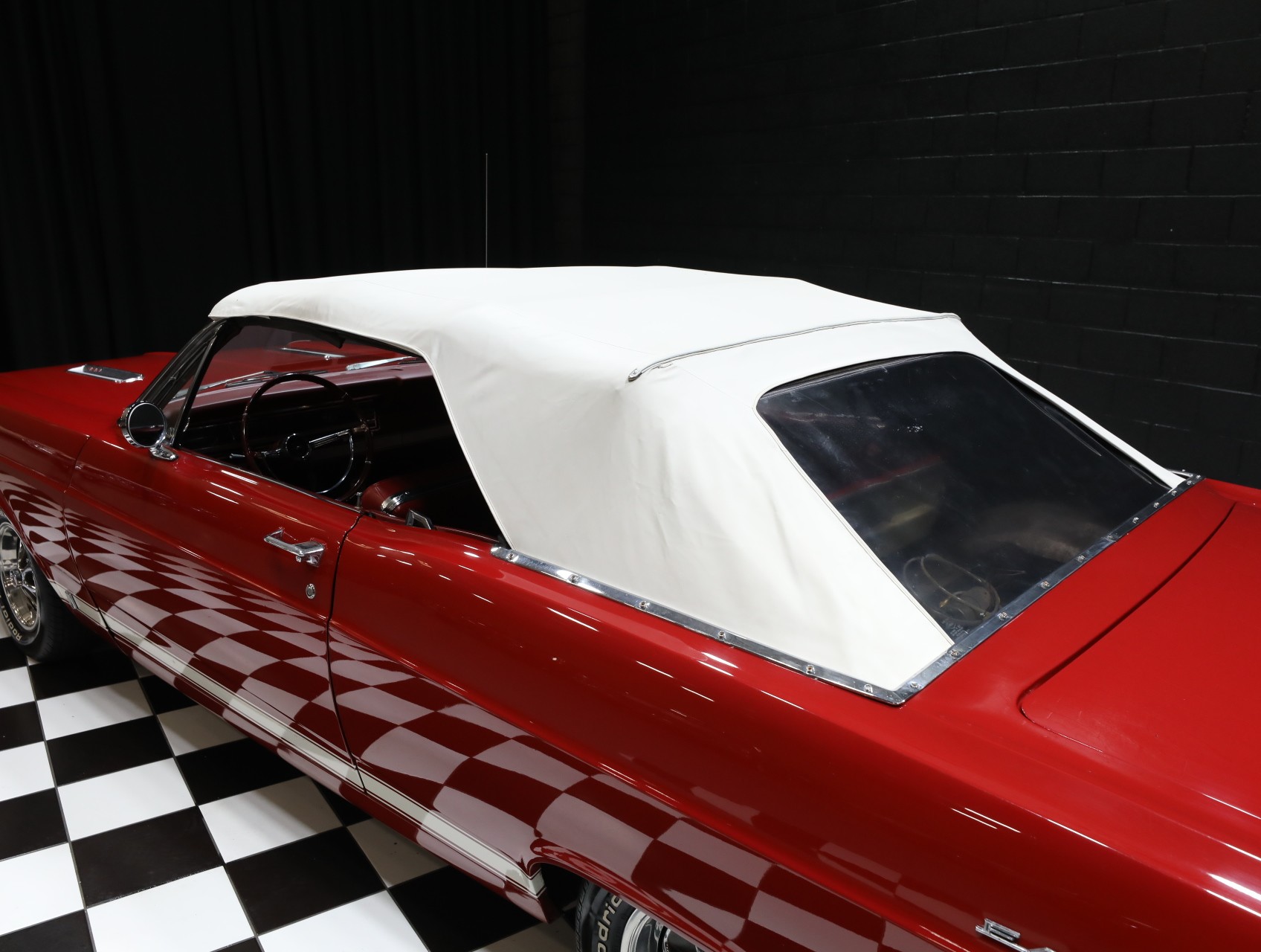 1966 Ford Fairlane 10