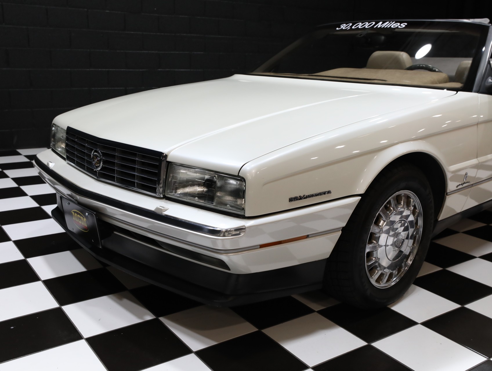 1993 Cadillac Allante 12