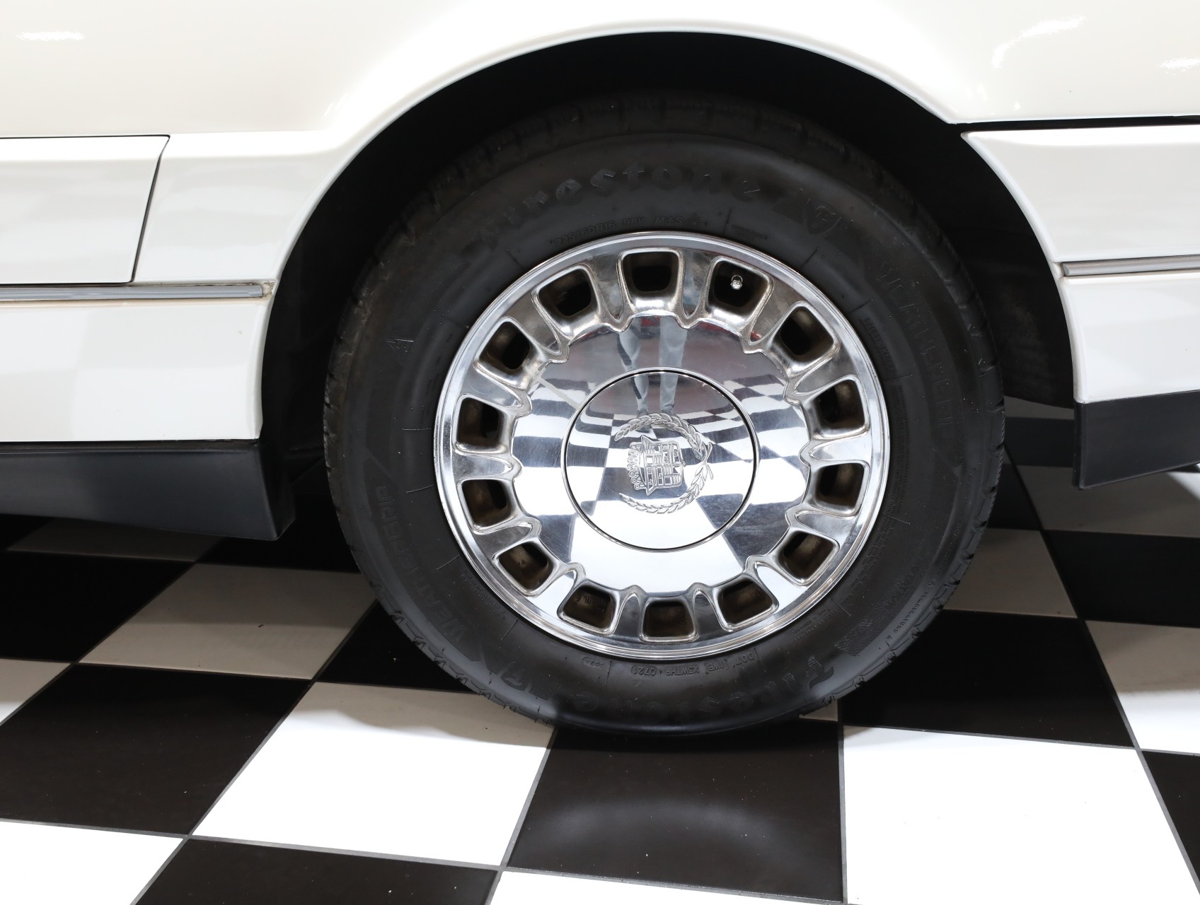 1993 Cadillac Allante 28