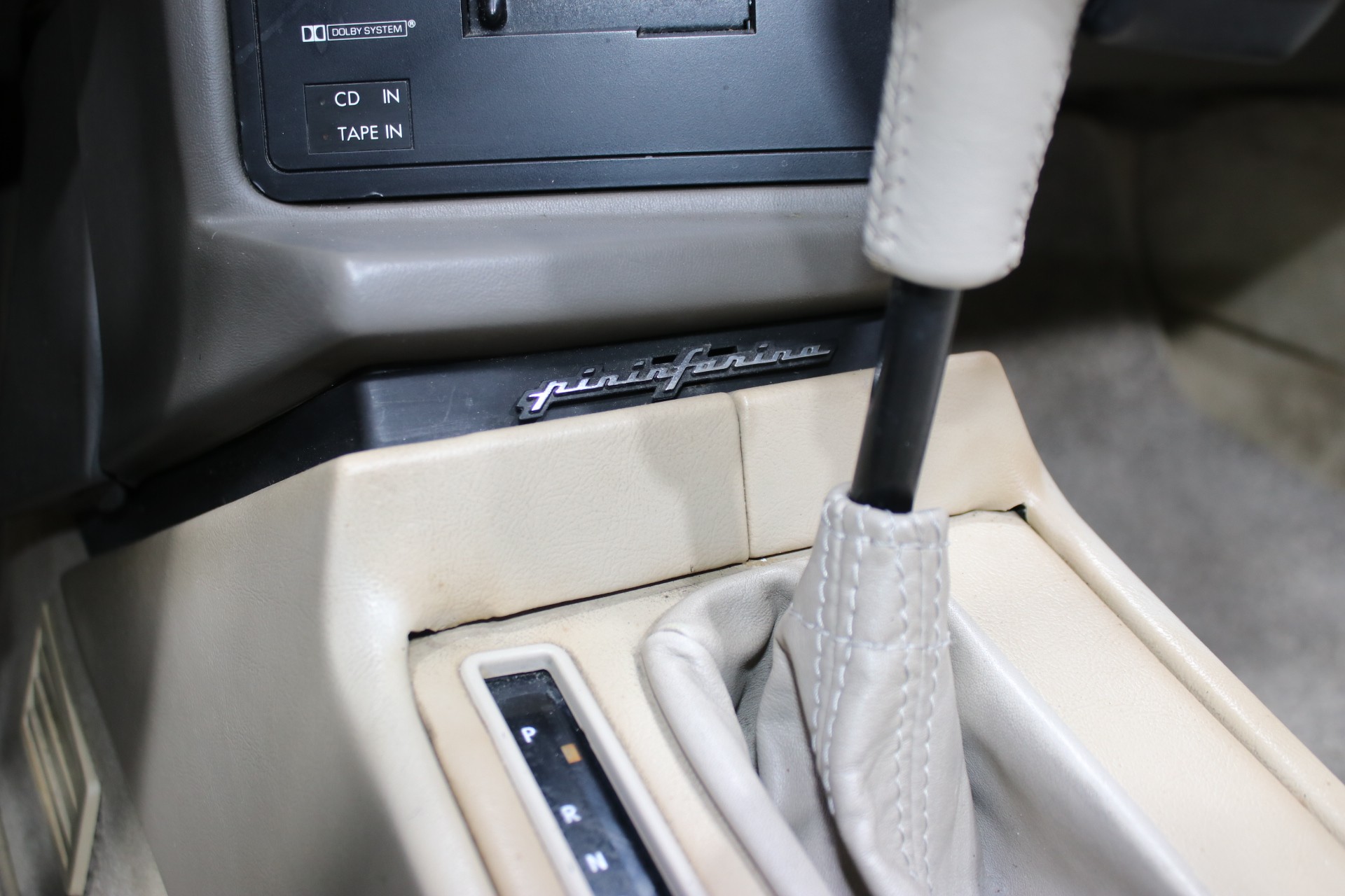 1993 Cadillac Allante 48