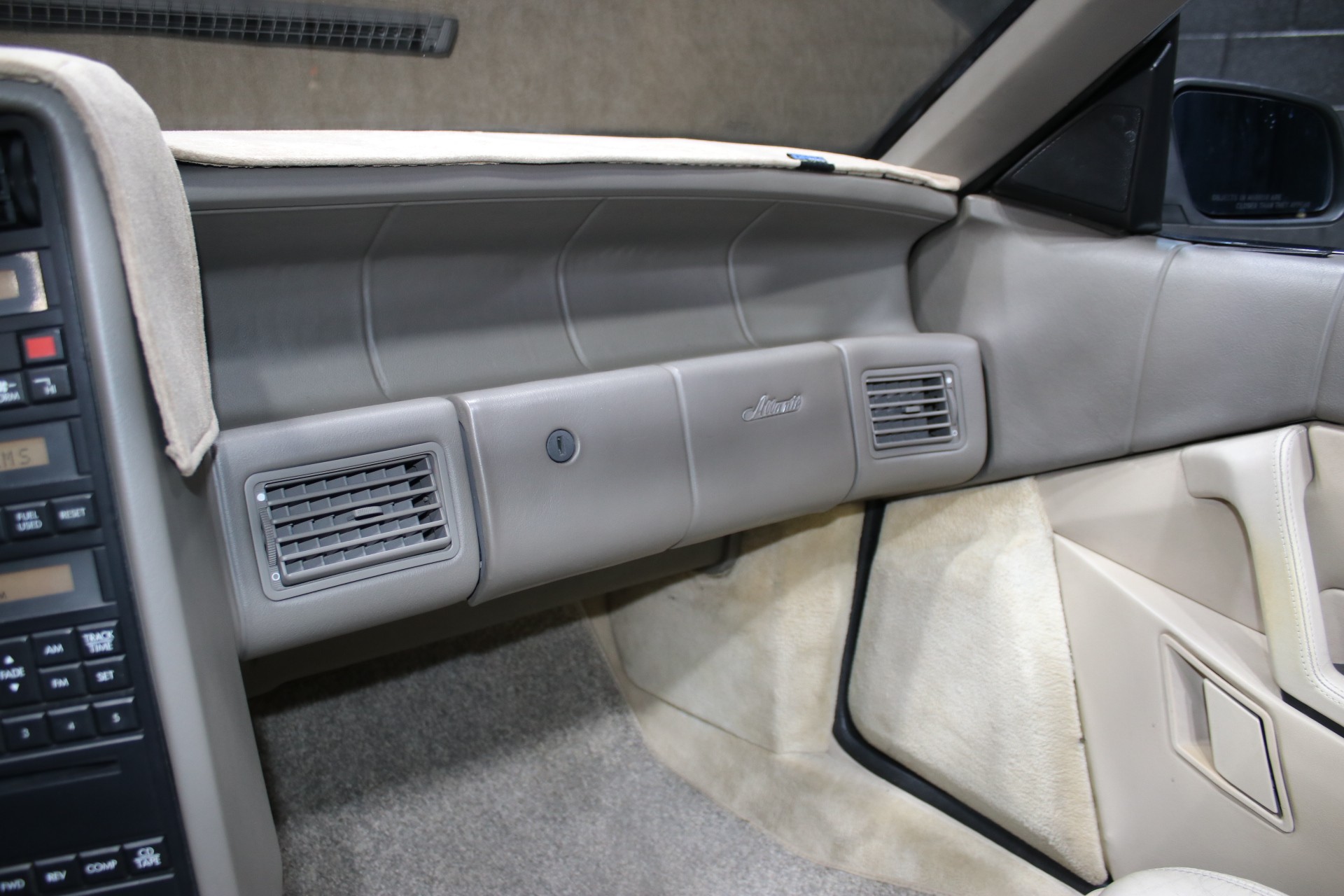 1993 Cadillac Allante 49