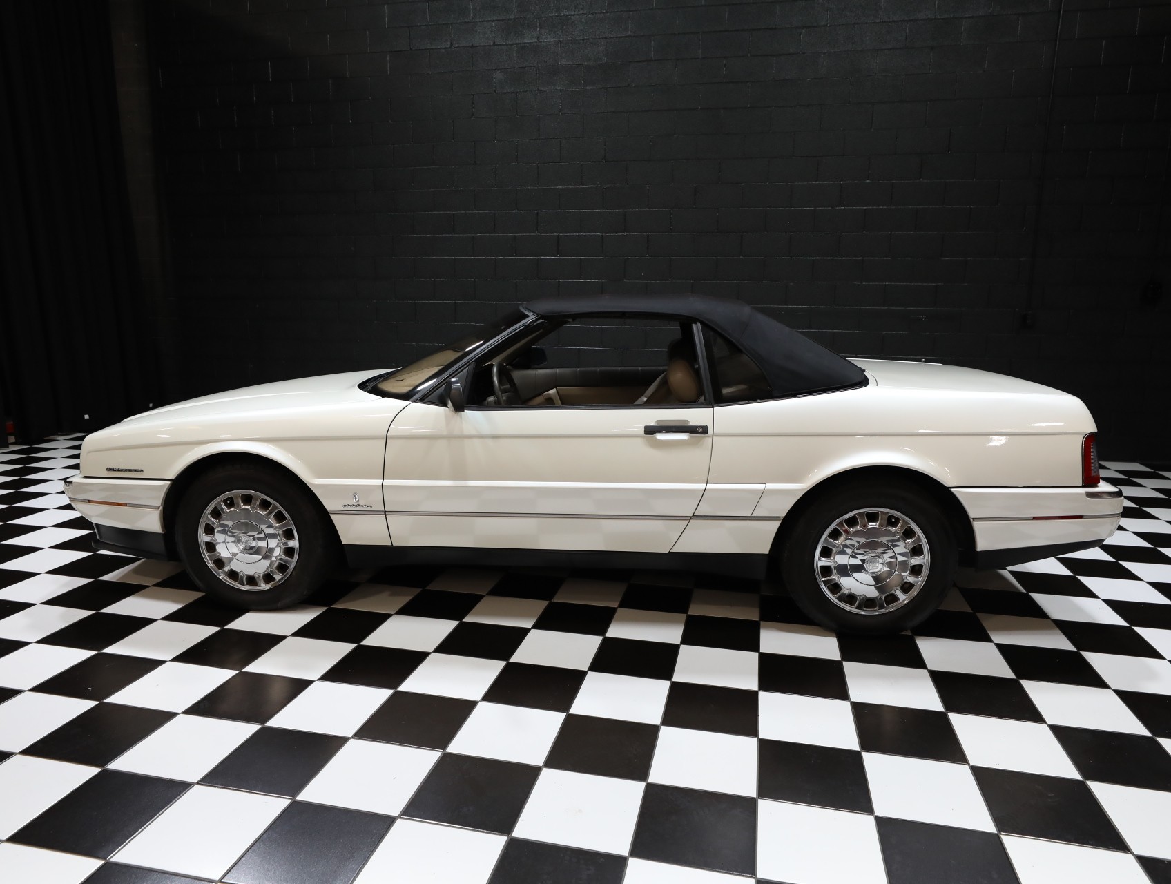 1993 Cadillac Allante 7