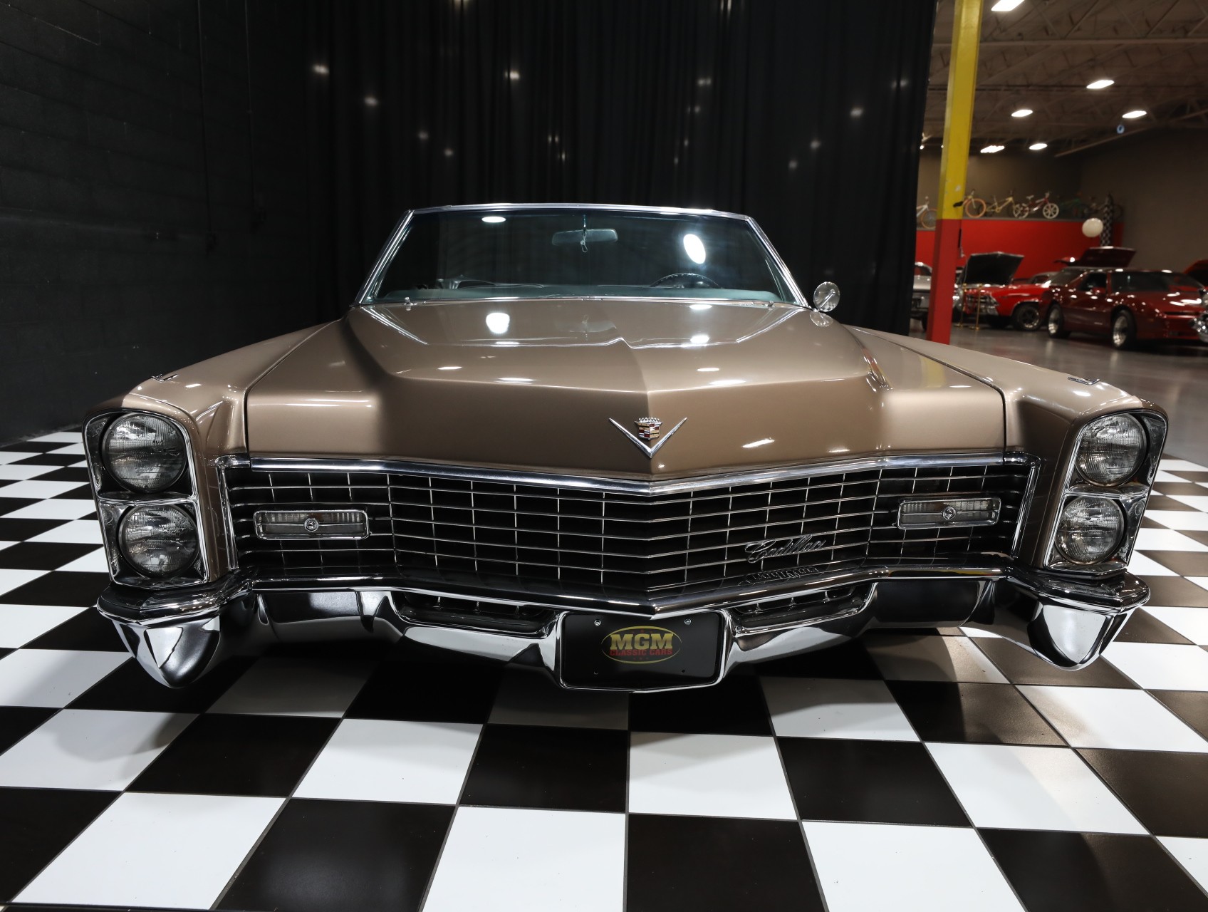 1967 Cadillac Deville 23