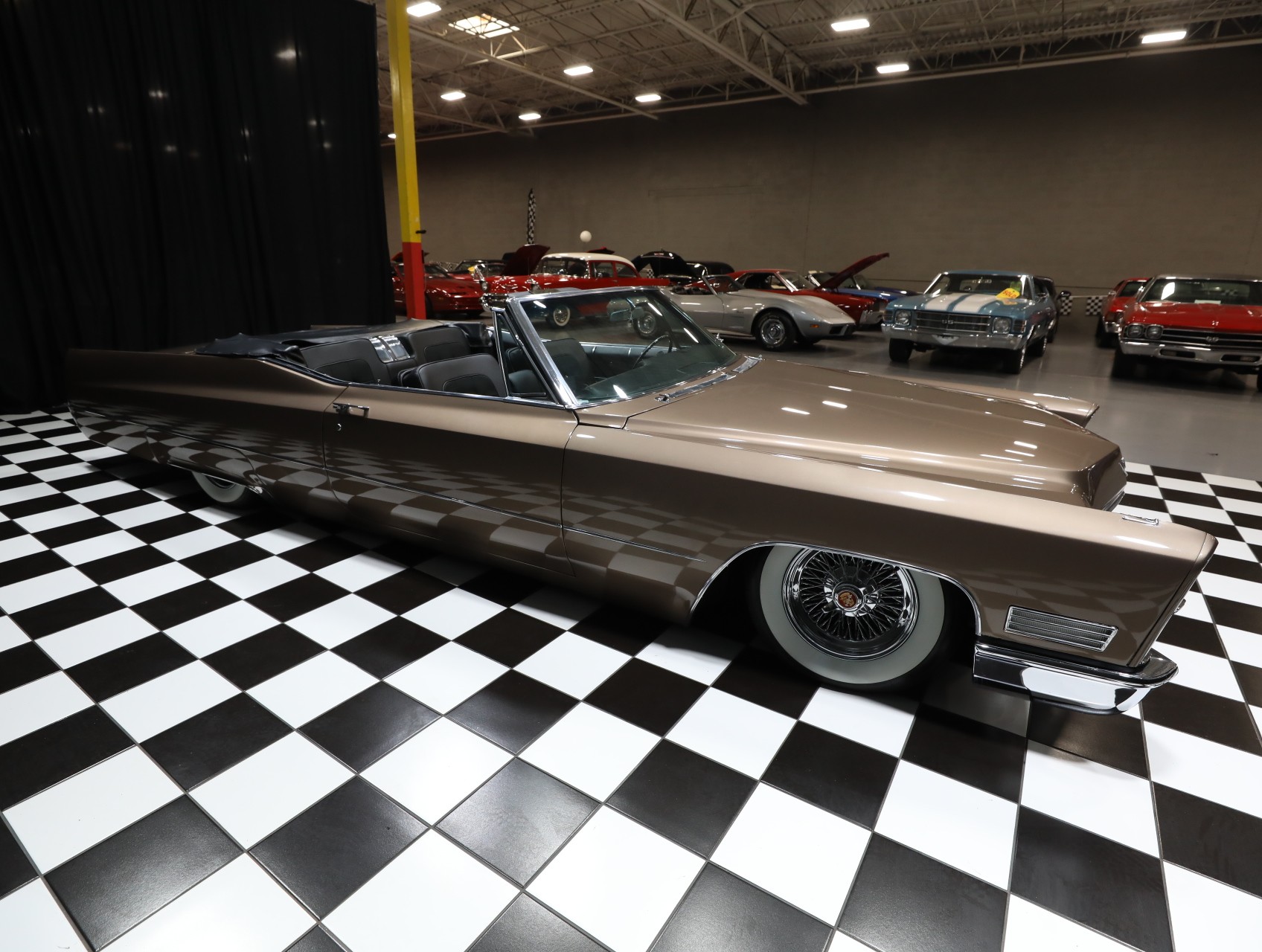 1967 Cadillac Deville 28