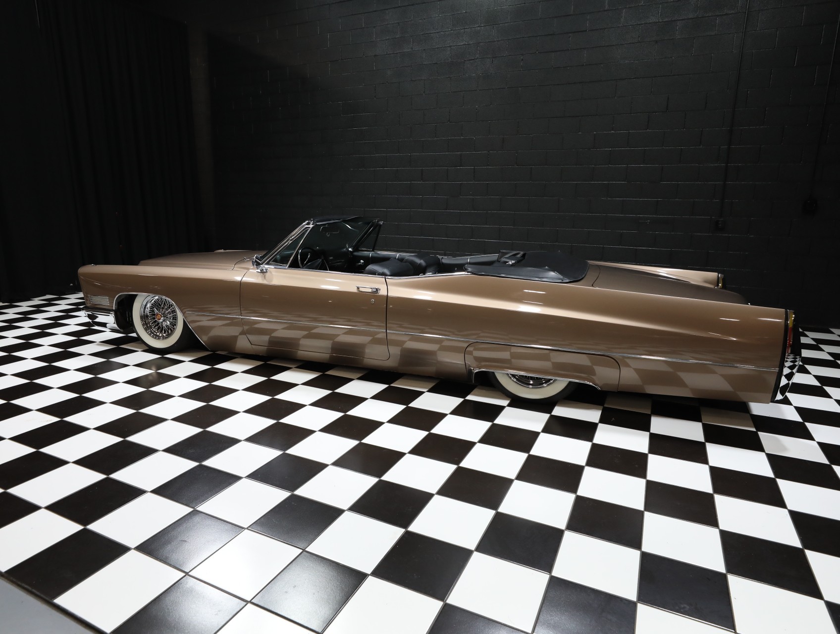 1967 Cadillac Deville 39