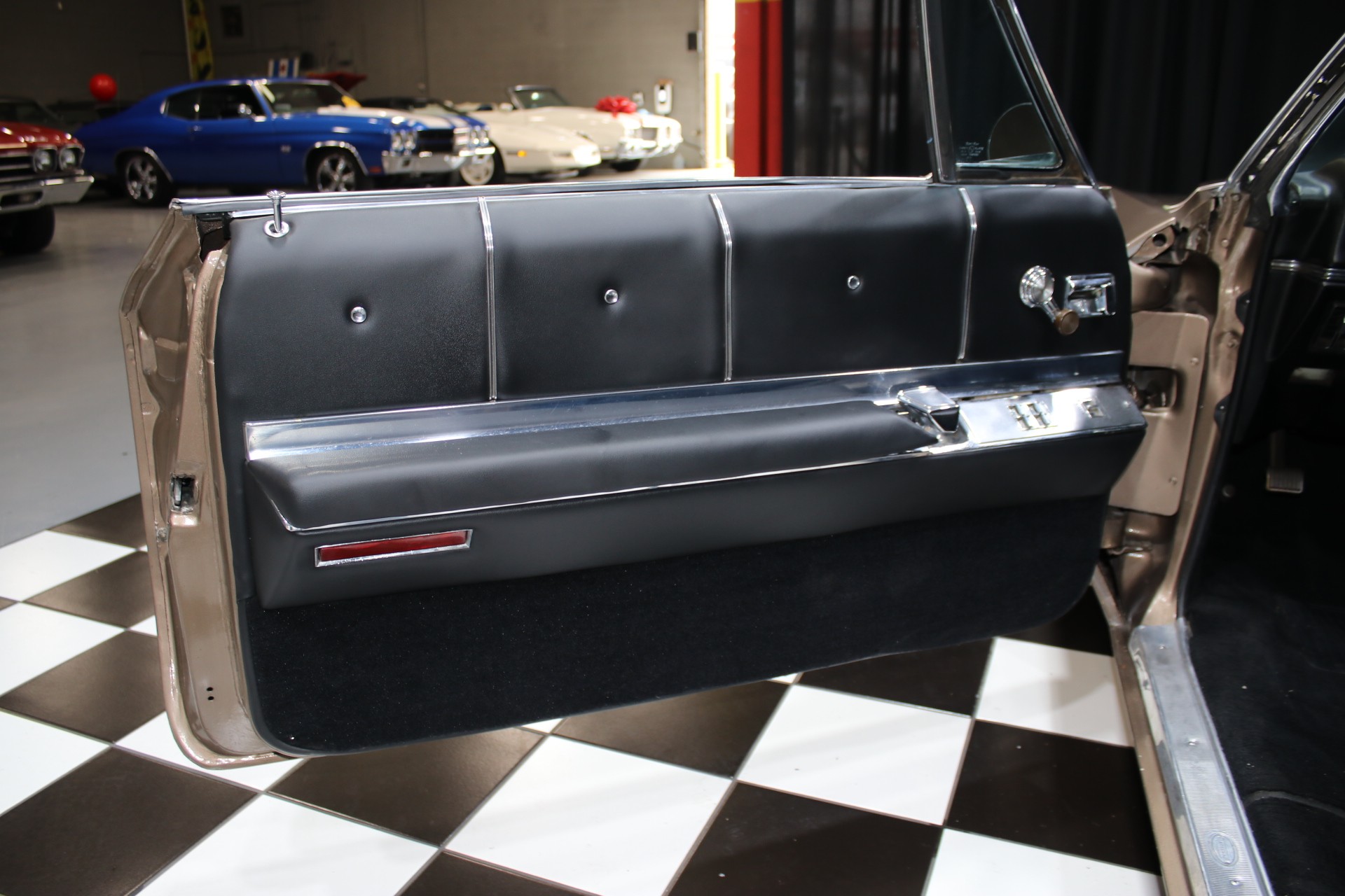 1967 Cadillac Deville 58
