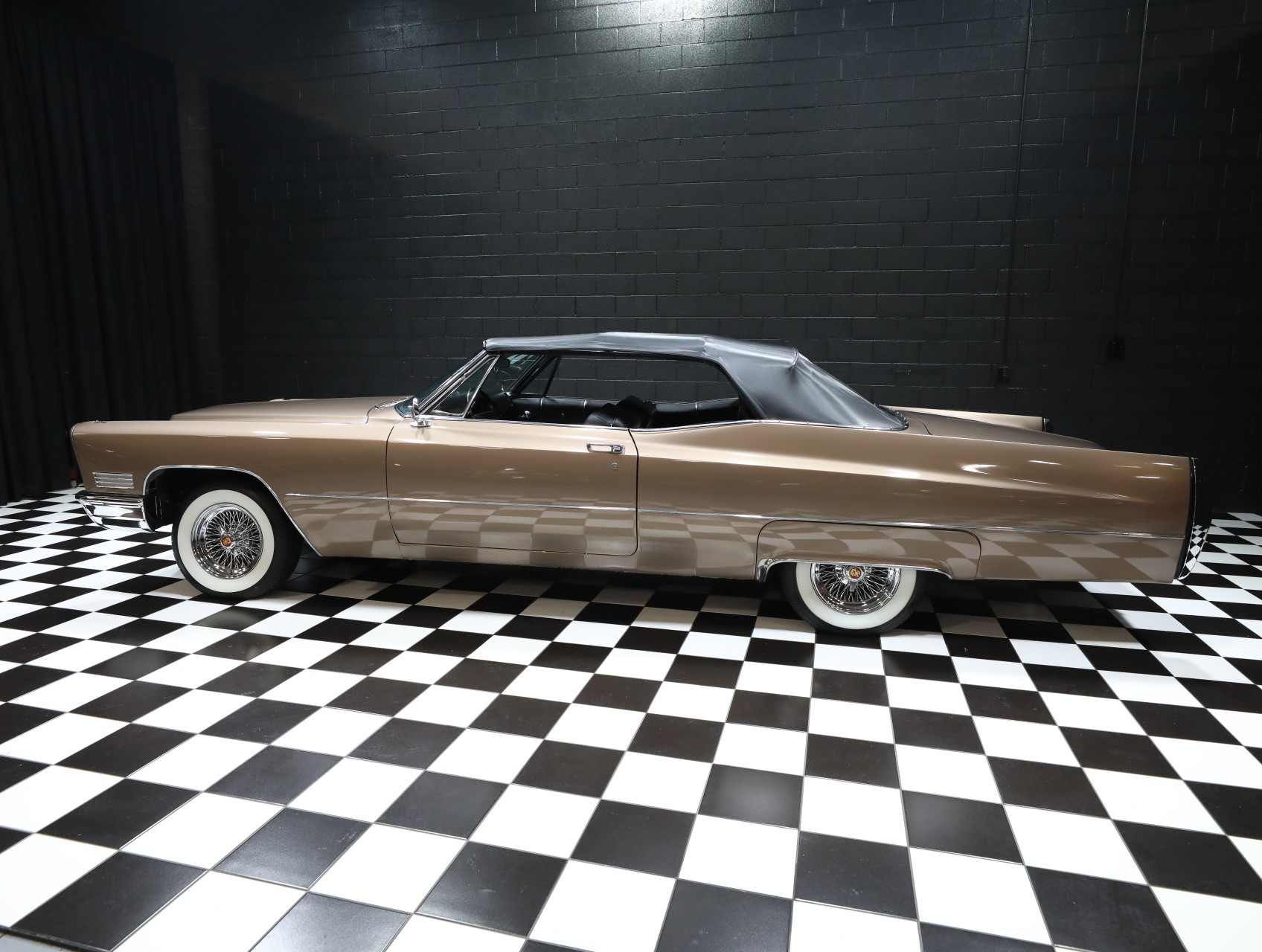 1967 Cadillac Deville 8
