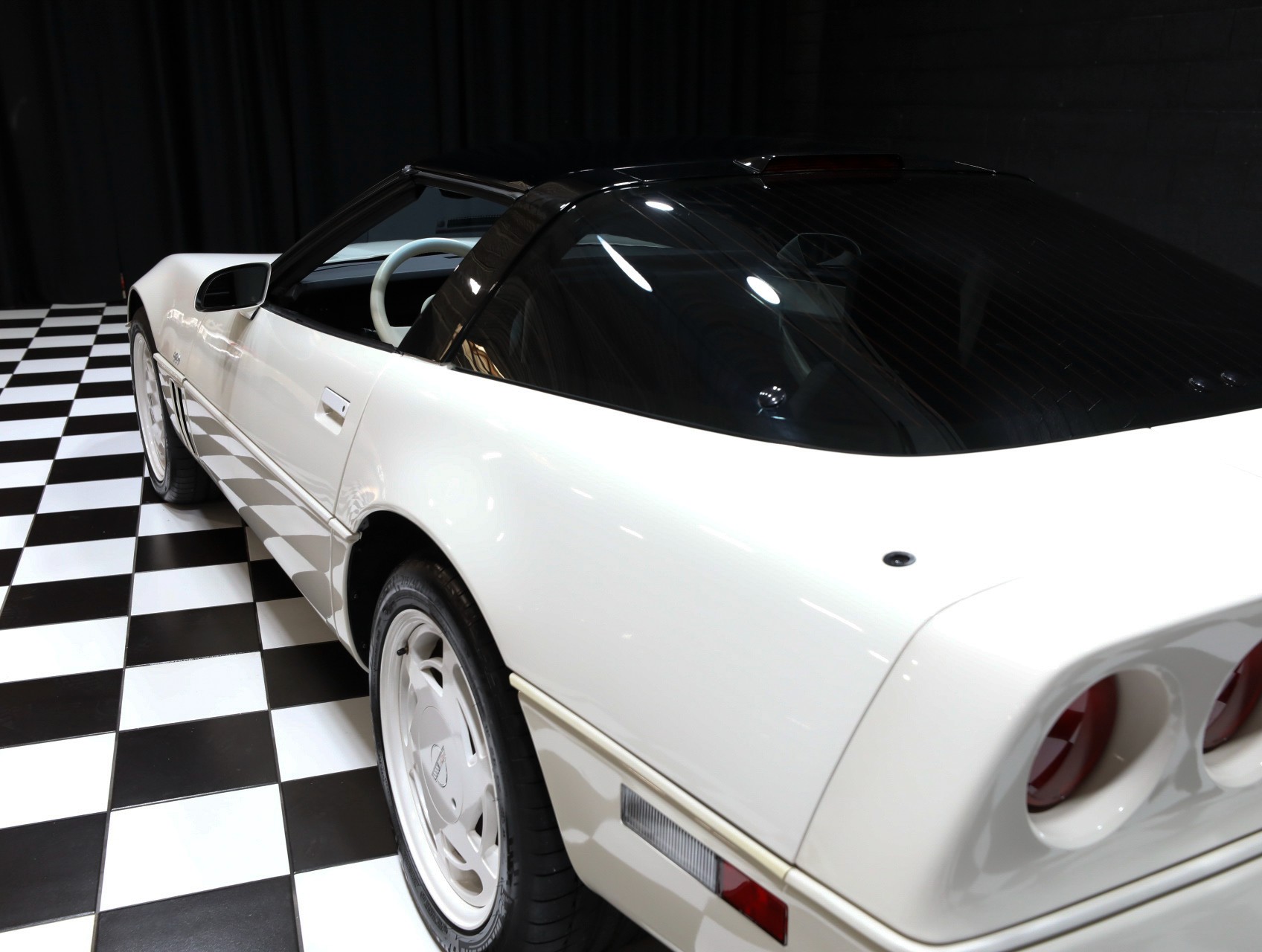 1988 Chevrolet Corvette 29