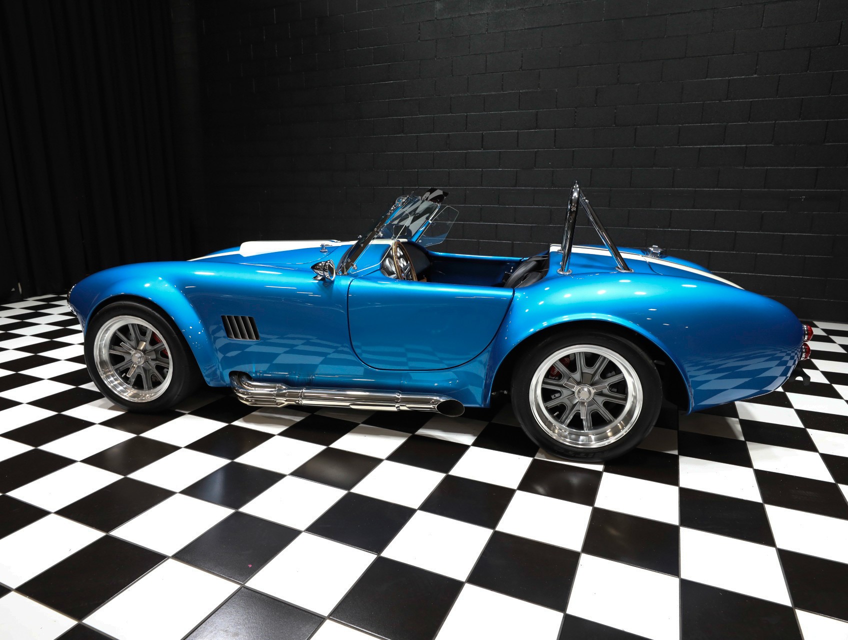 1965 Shelby Cobra 38