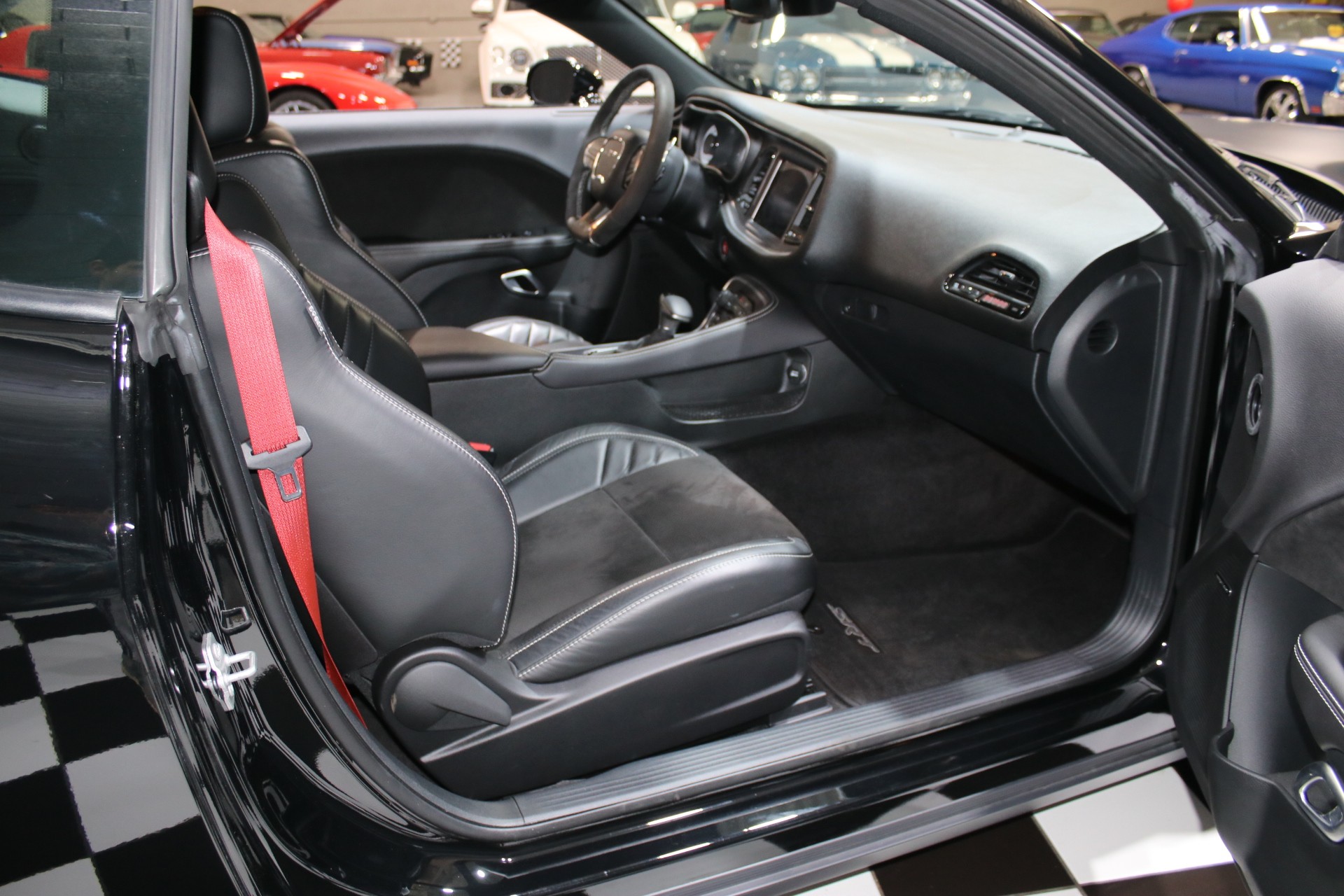 2018 Dodge Challenger 42