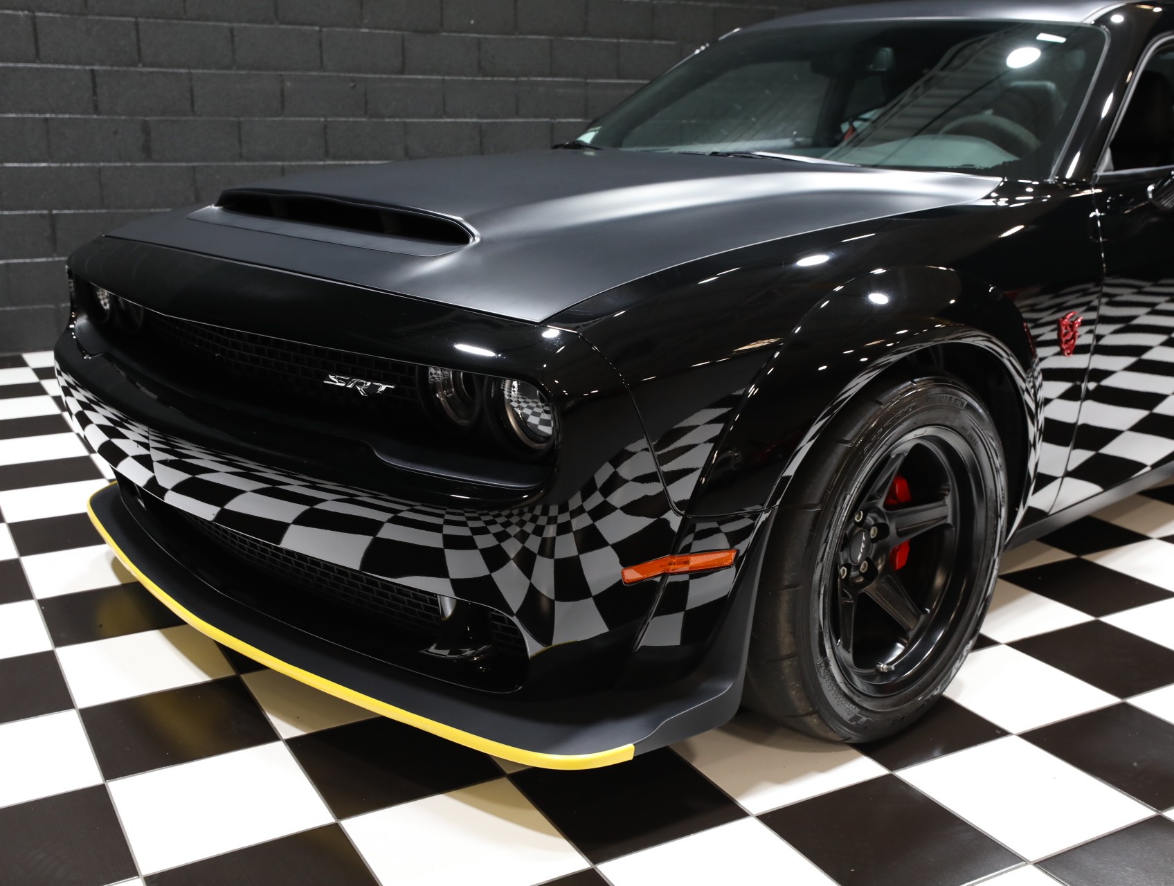 2018 Dodge Challenger 8