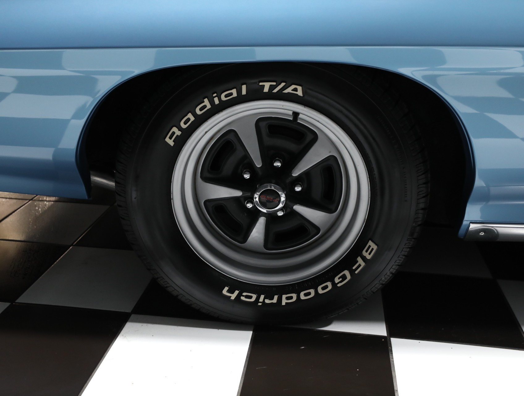 1970 Pontiac GTO 35