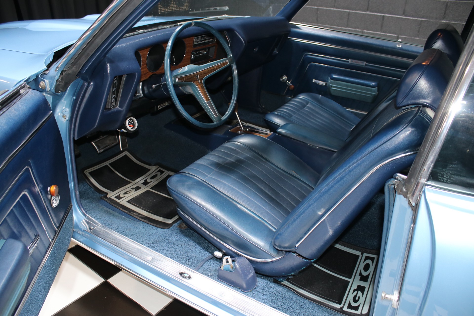 1970 Pontiac GTO 4