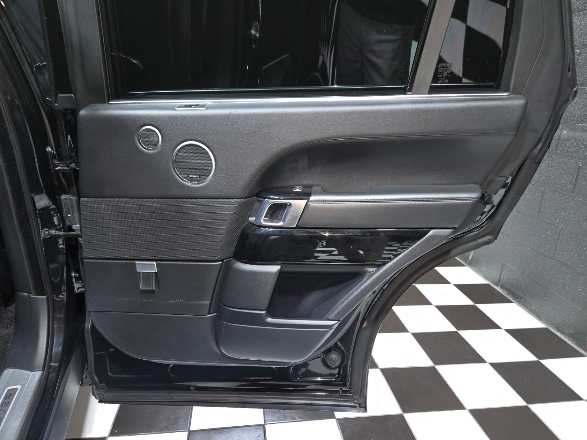 2016 Land Rover Range Rover 105