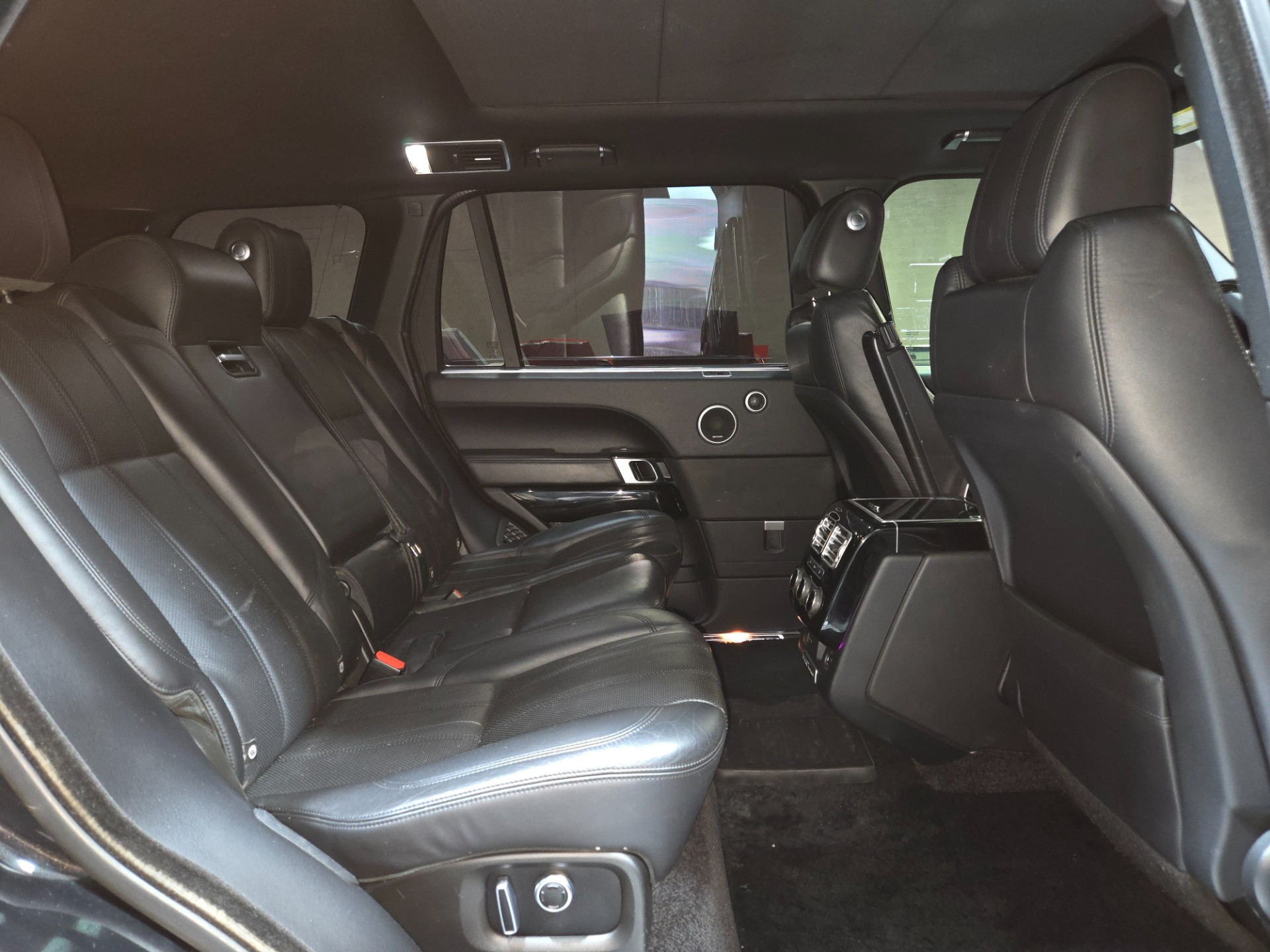 2016 Land Rover Range Rover 107