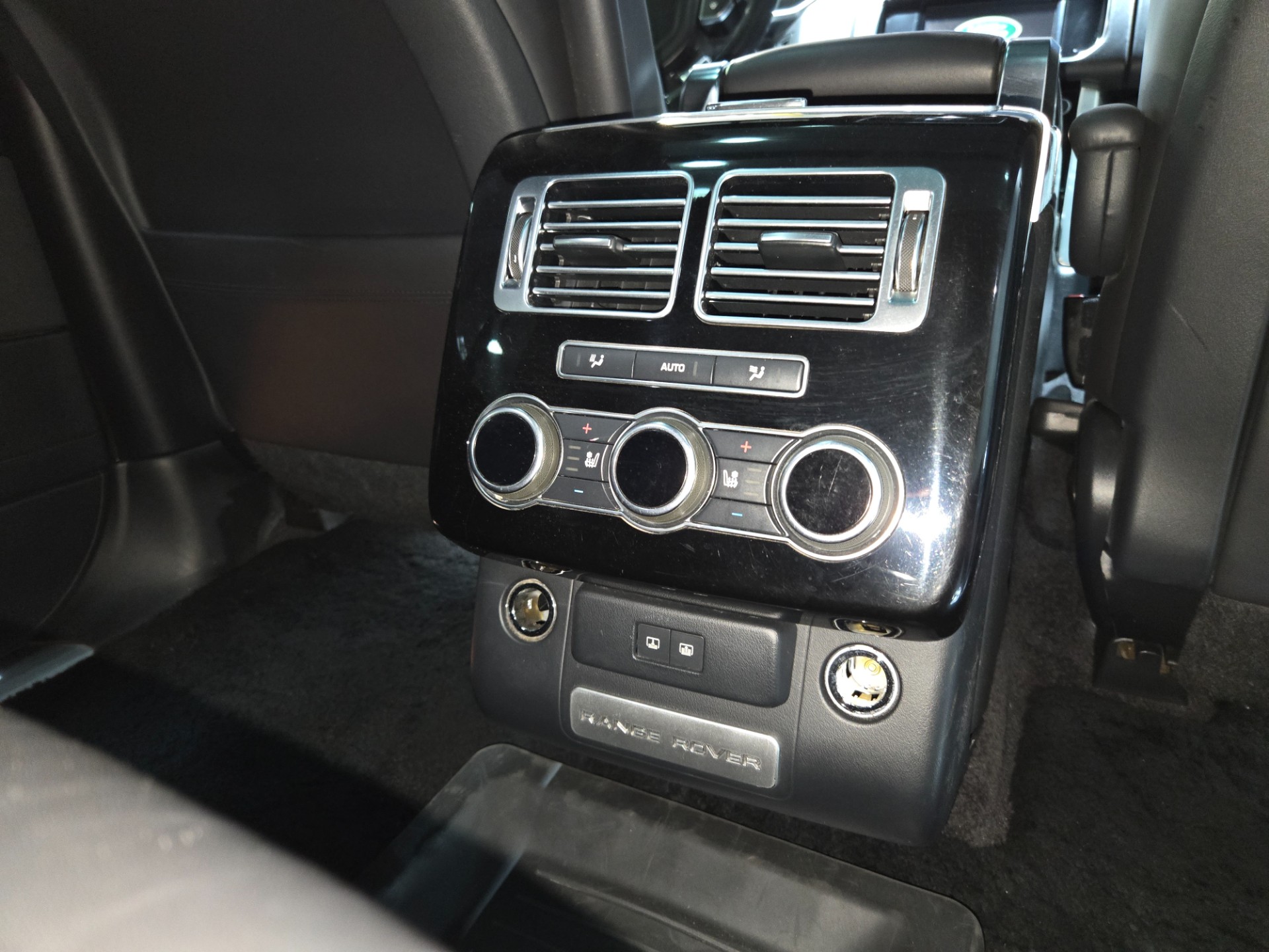 2016 Land Rover Range Rover 113