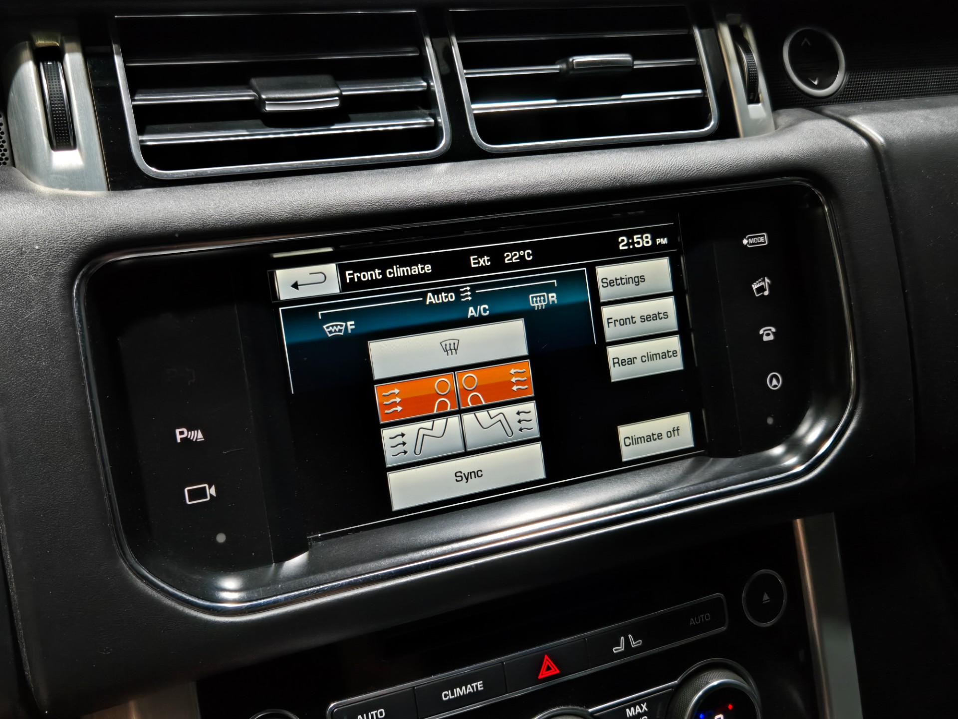 2016 Land Rover Range Rover 136