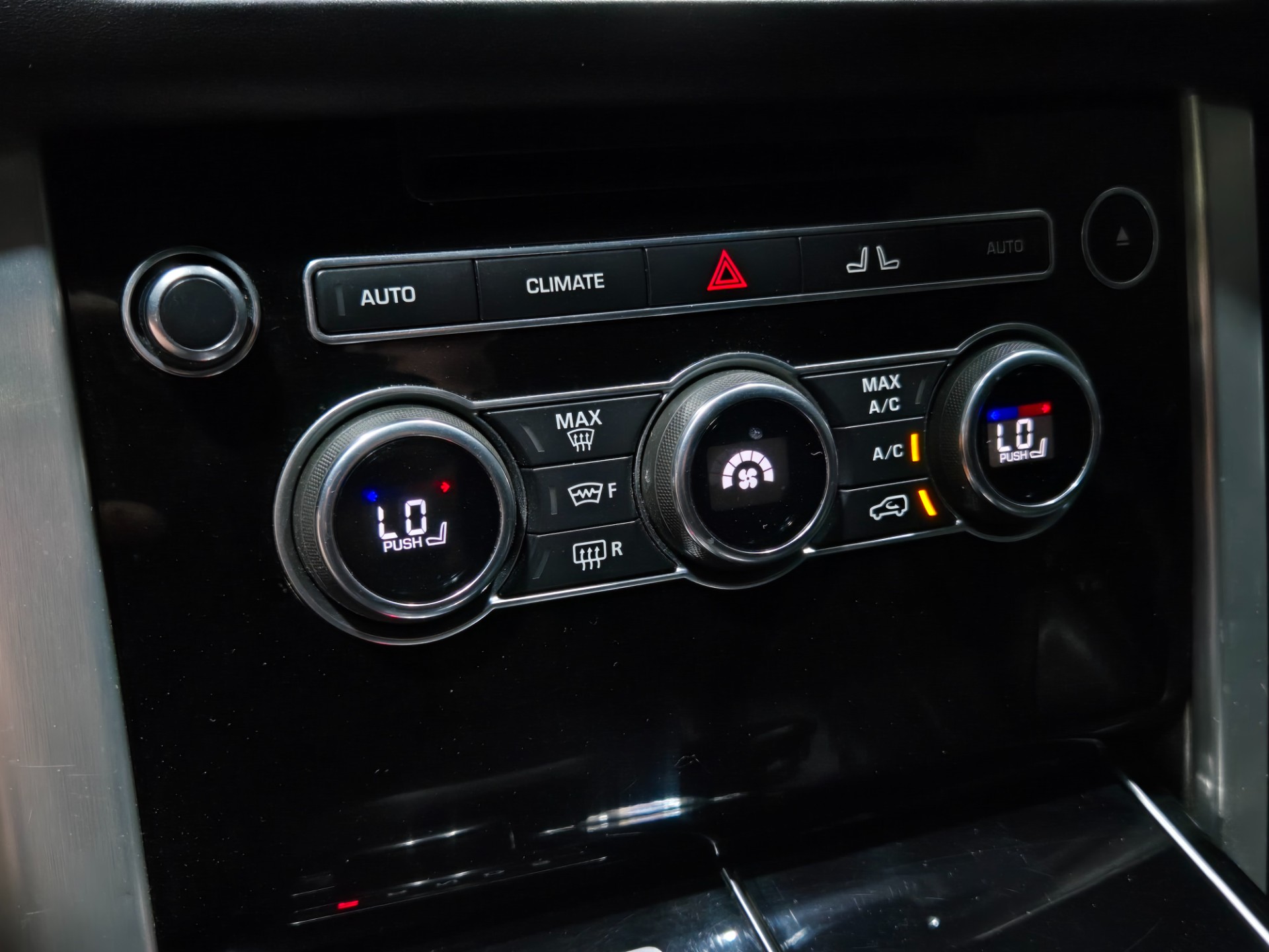 2016 Land Rover Range Rover 138