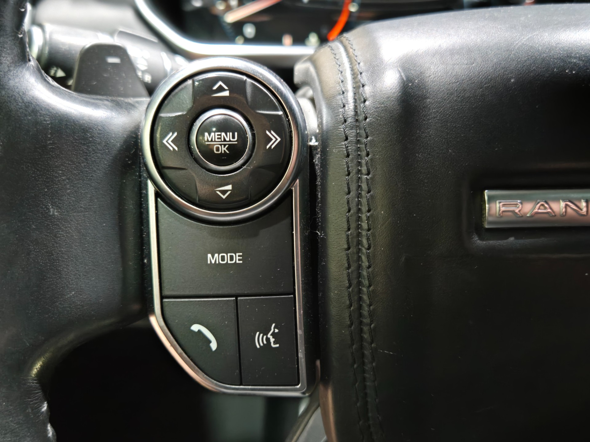 2016 Land Rover Range Rover 144