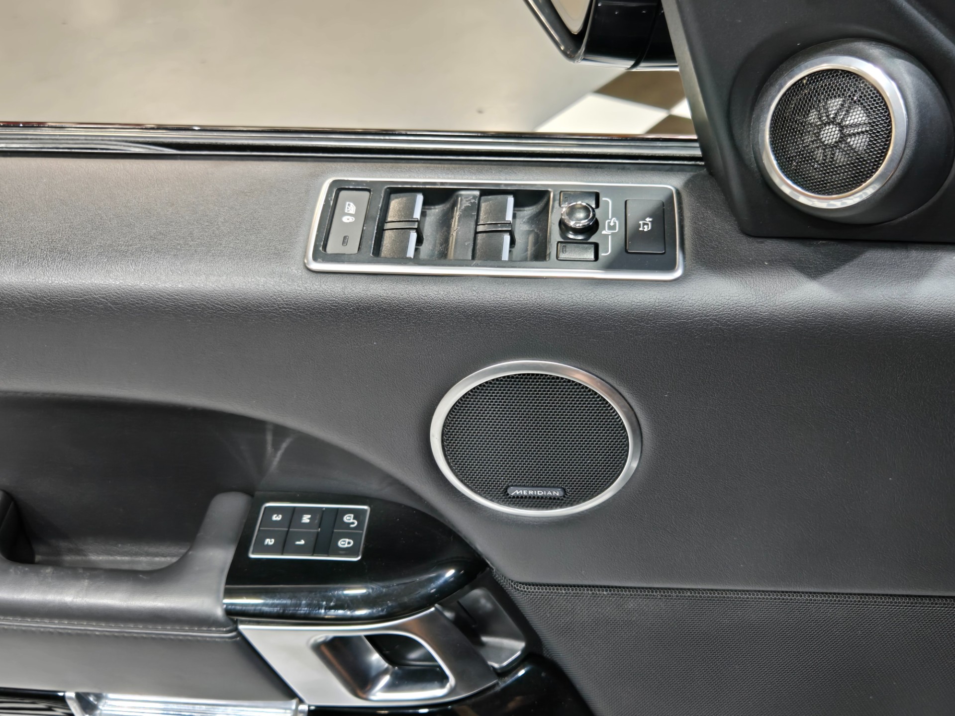 2016 Land Rover Range Rover 147