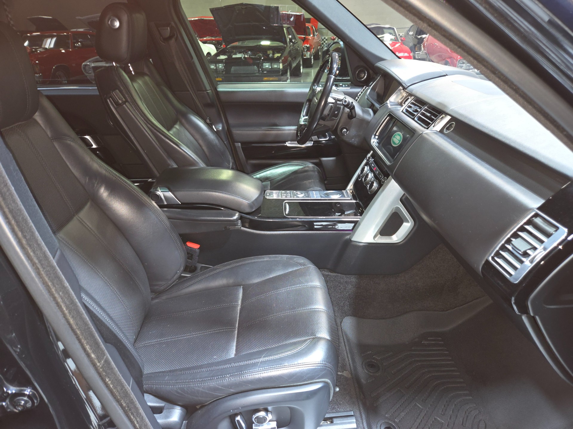 2016 Land Rover Range Rover 16
