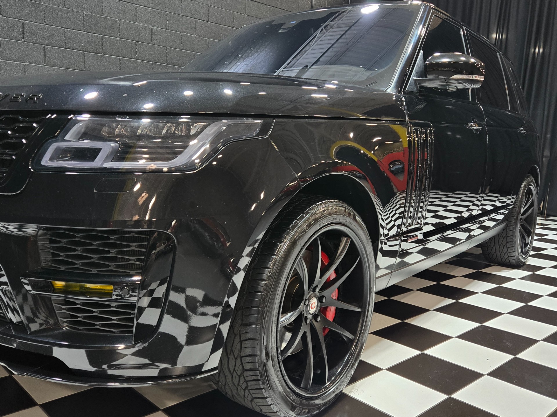 2016 Land Rover Range Rover 29