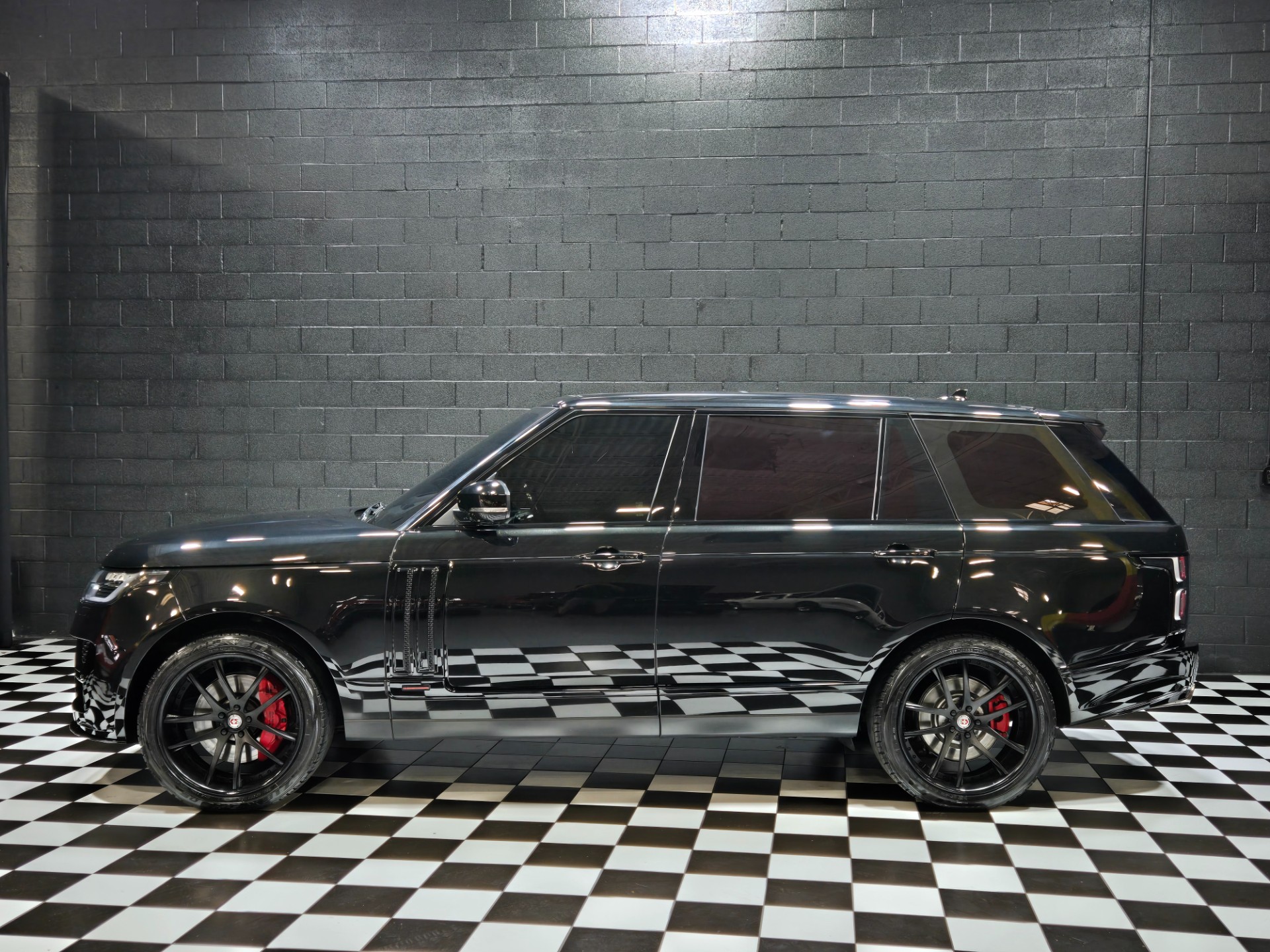 2016 Land Rover Range Rover 2