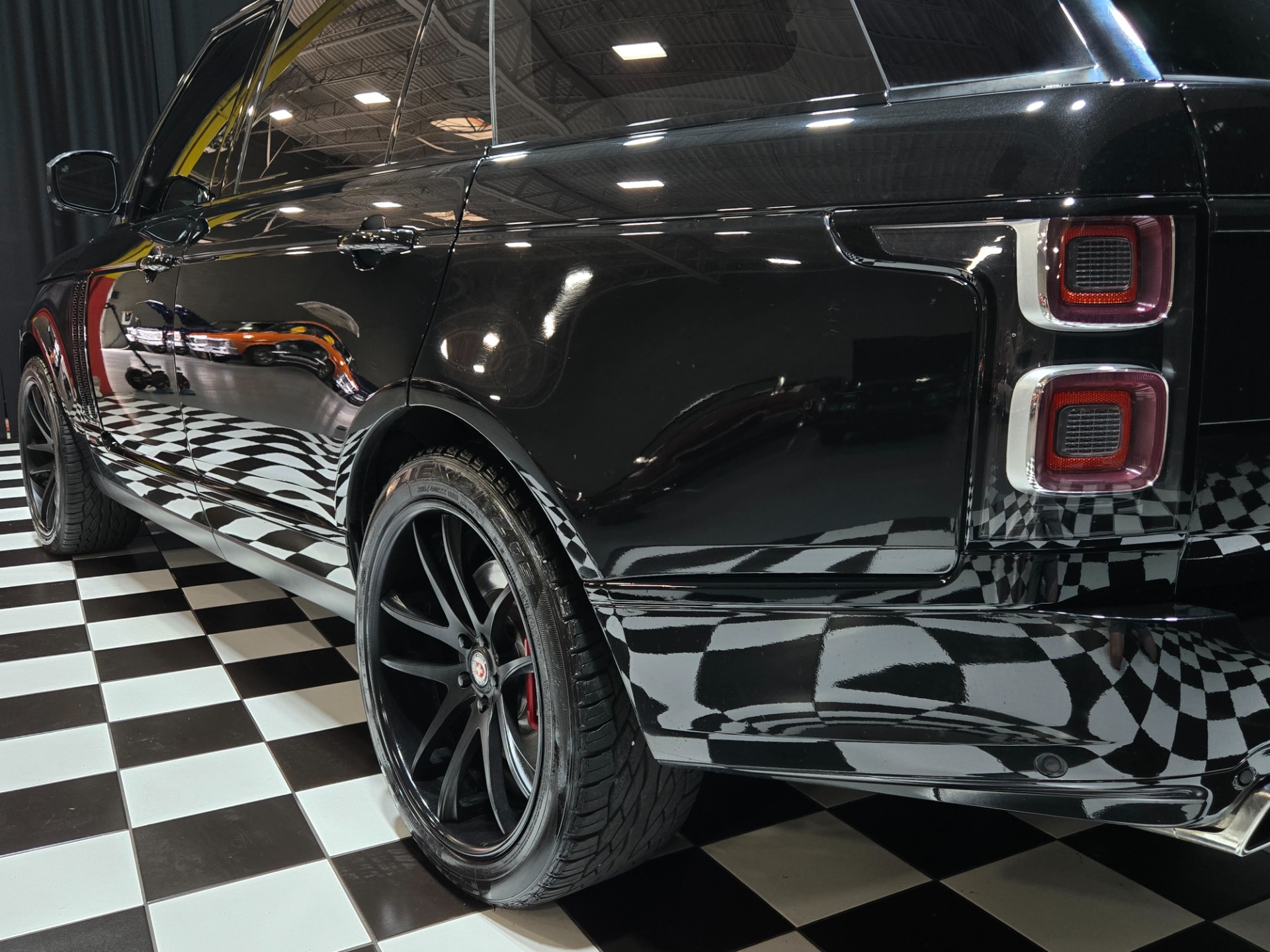 2016 Land Rover Range Rover 42