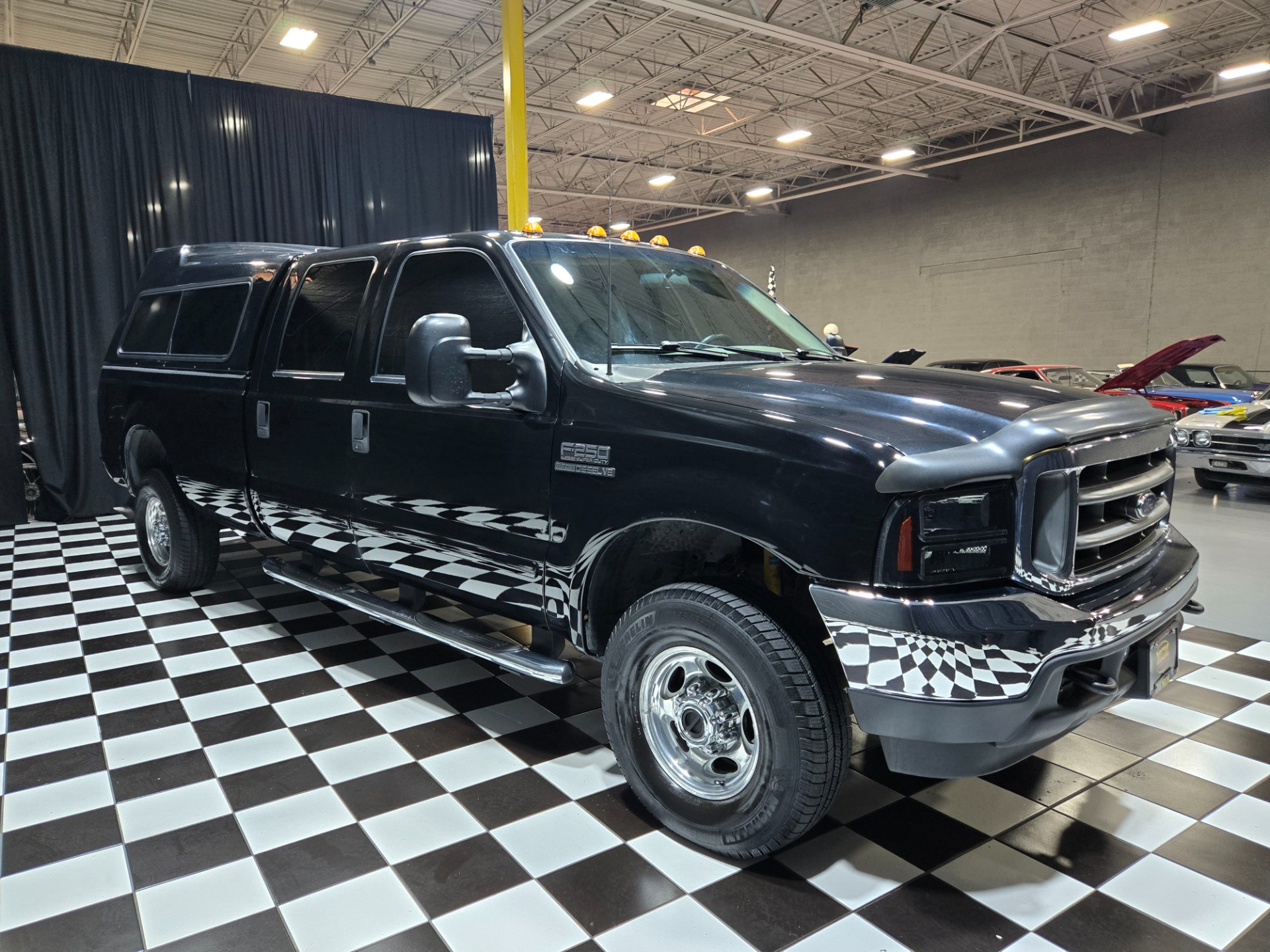 View vehicle photo 6