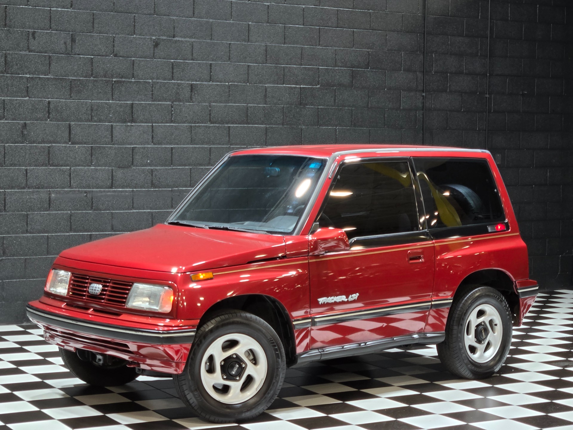 1995 Geo Tracker 127