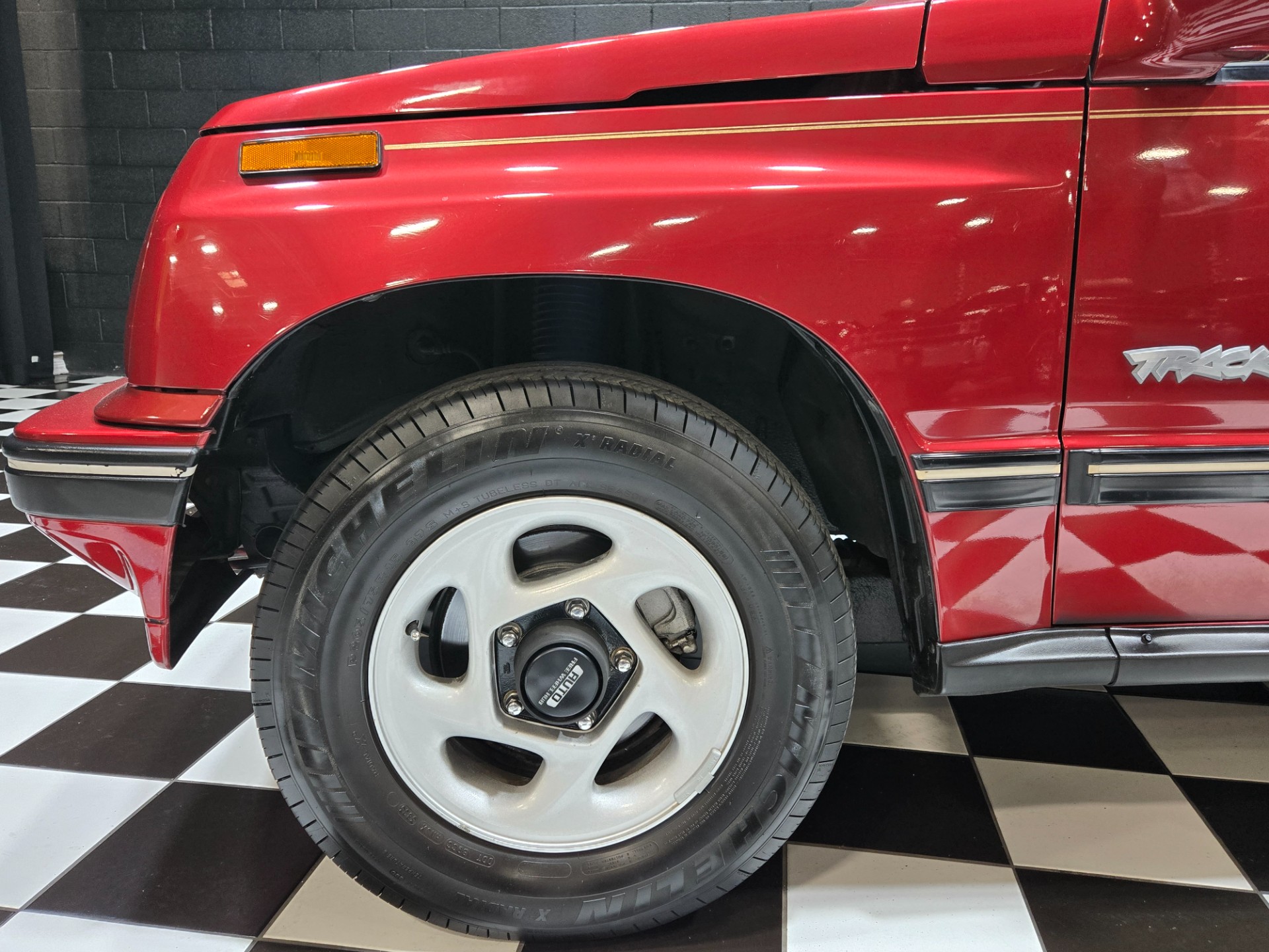 1995 Geo Tracker 22