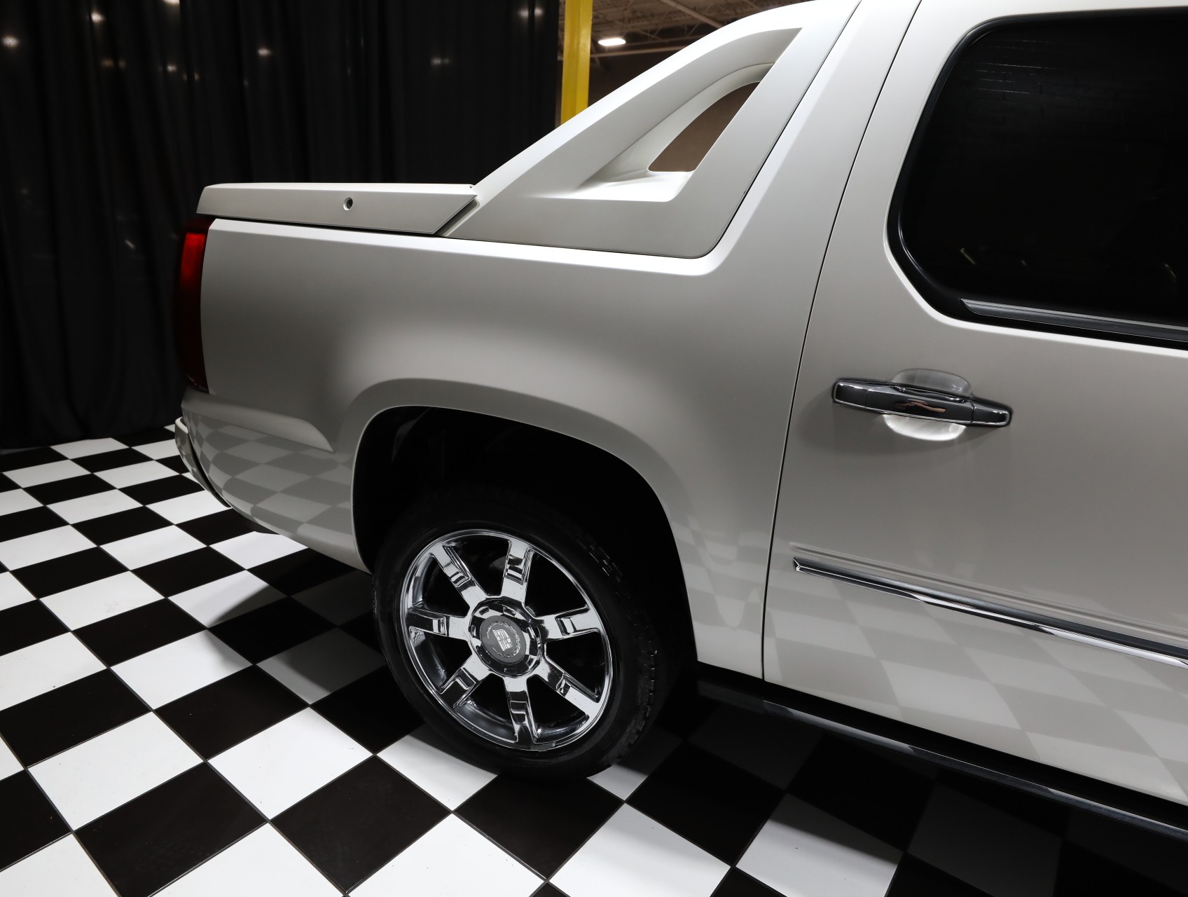 2007 Cadillac Escalade EXT 16