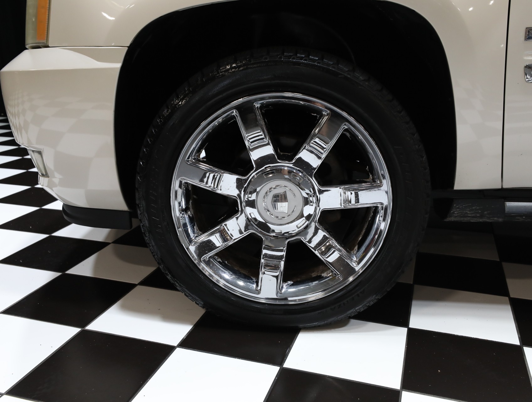 2007 Cadillac Escalade EXT 28