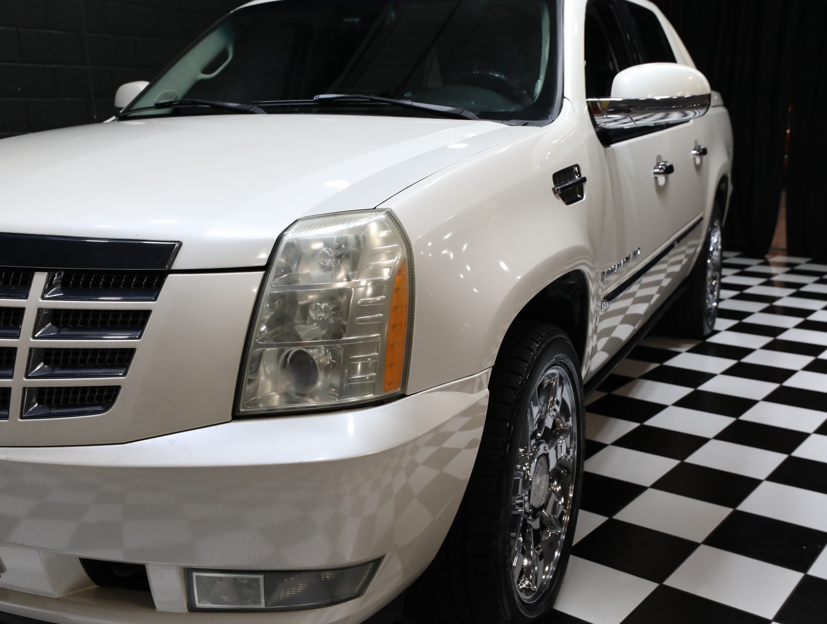 2007 Cadillac Escalade EXT 9