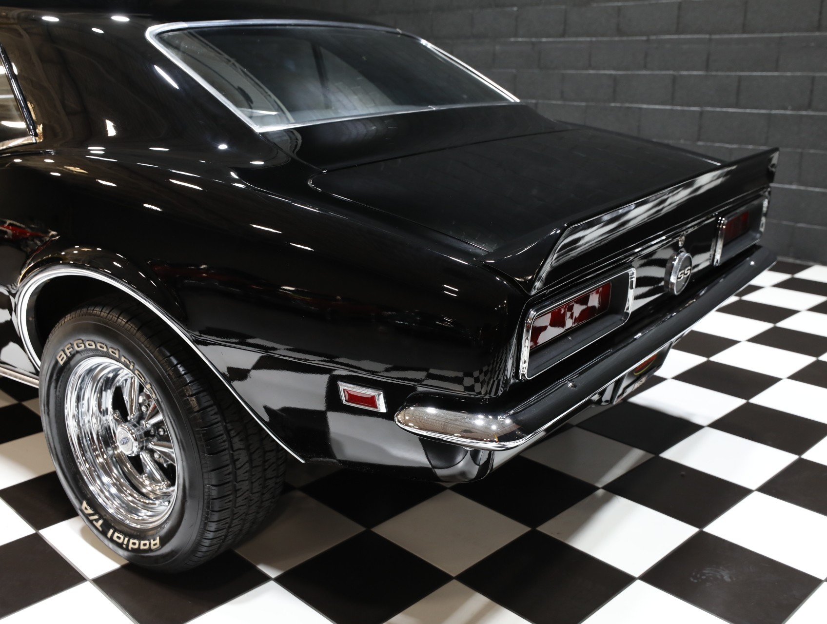 1968 Chevrolet Camaro 25