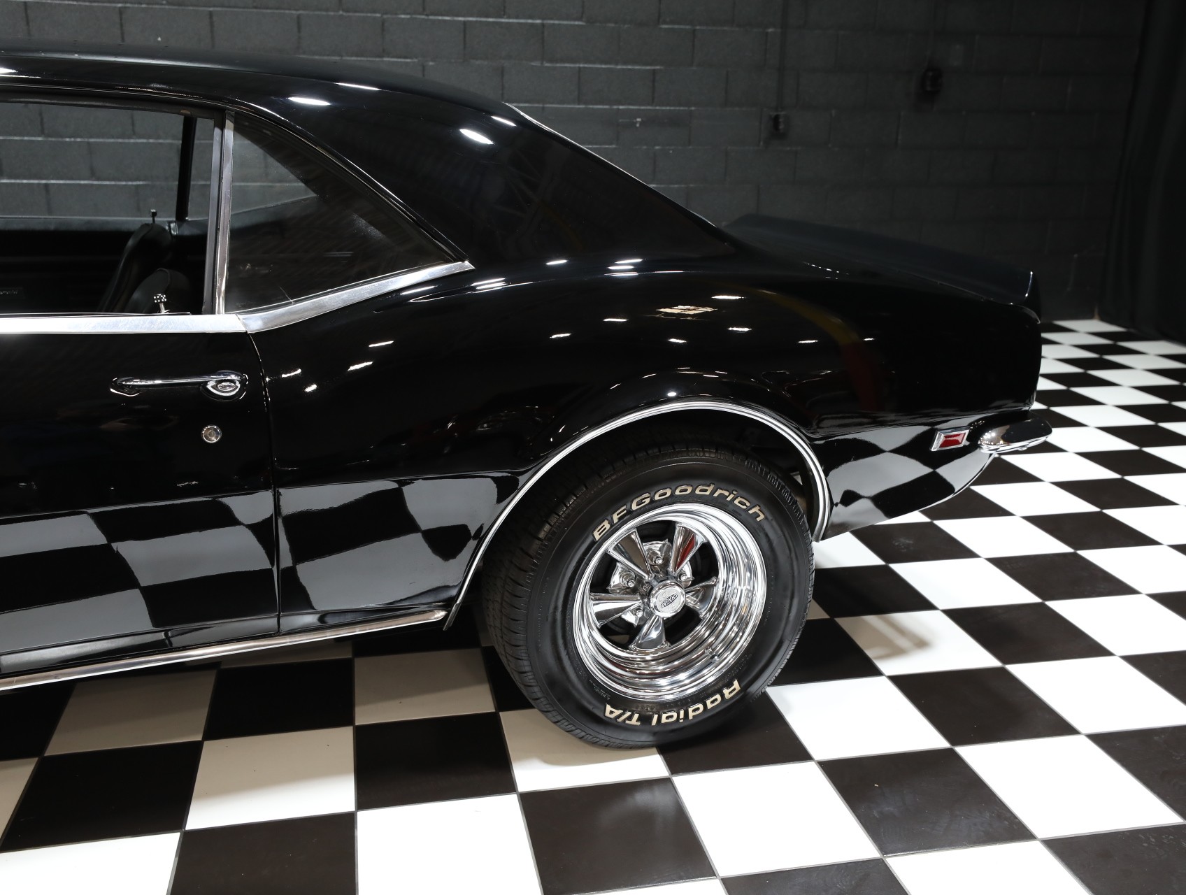 1968 Chevrolet Camaro 29