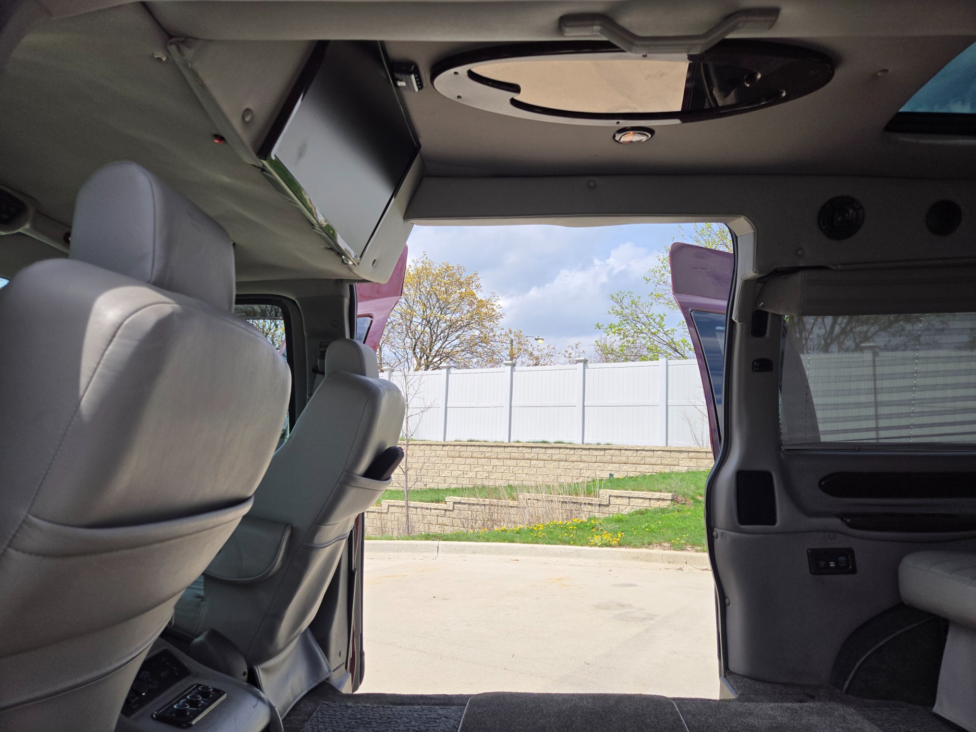 2012 GMC Savana 129